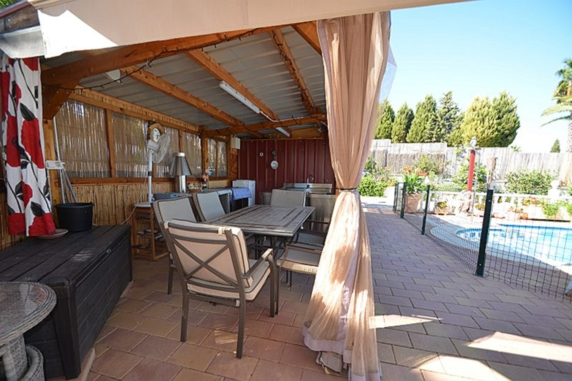 Segunda mano - Villa -
Campos del Río - Inland