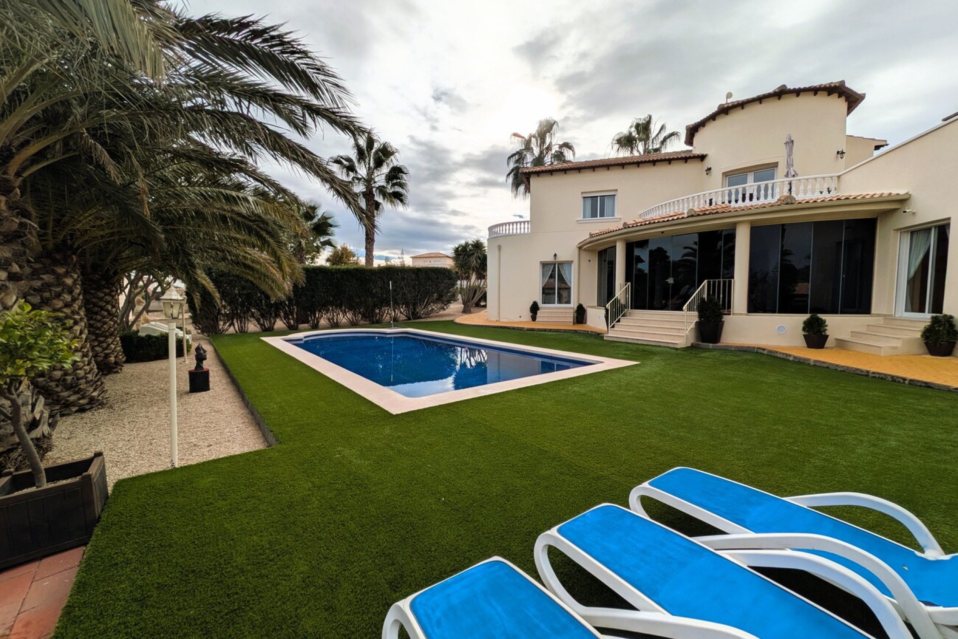 Segunda mano - Villa -
Campos del Río