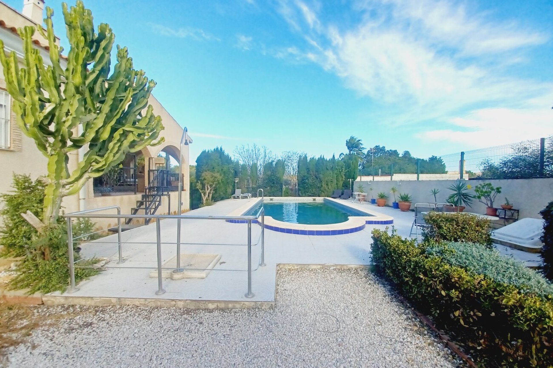 Segunda mano - Villa -
Canadas De San Pedro - Inland