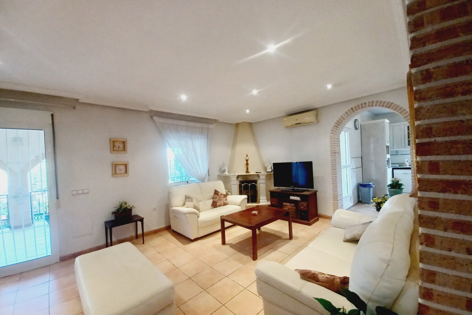 Segunda mano - Villa -
Canadas De San Pedro - Inland