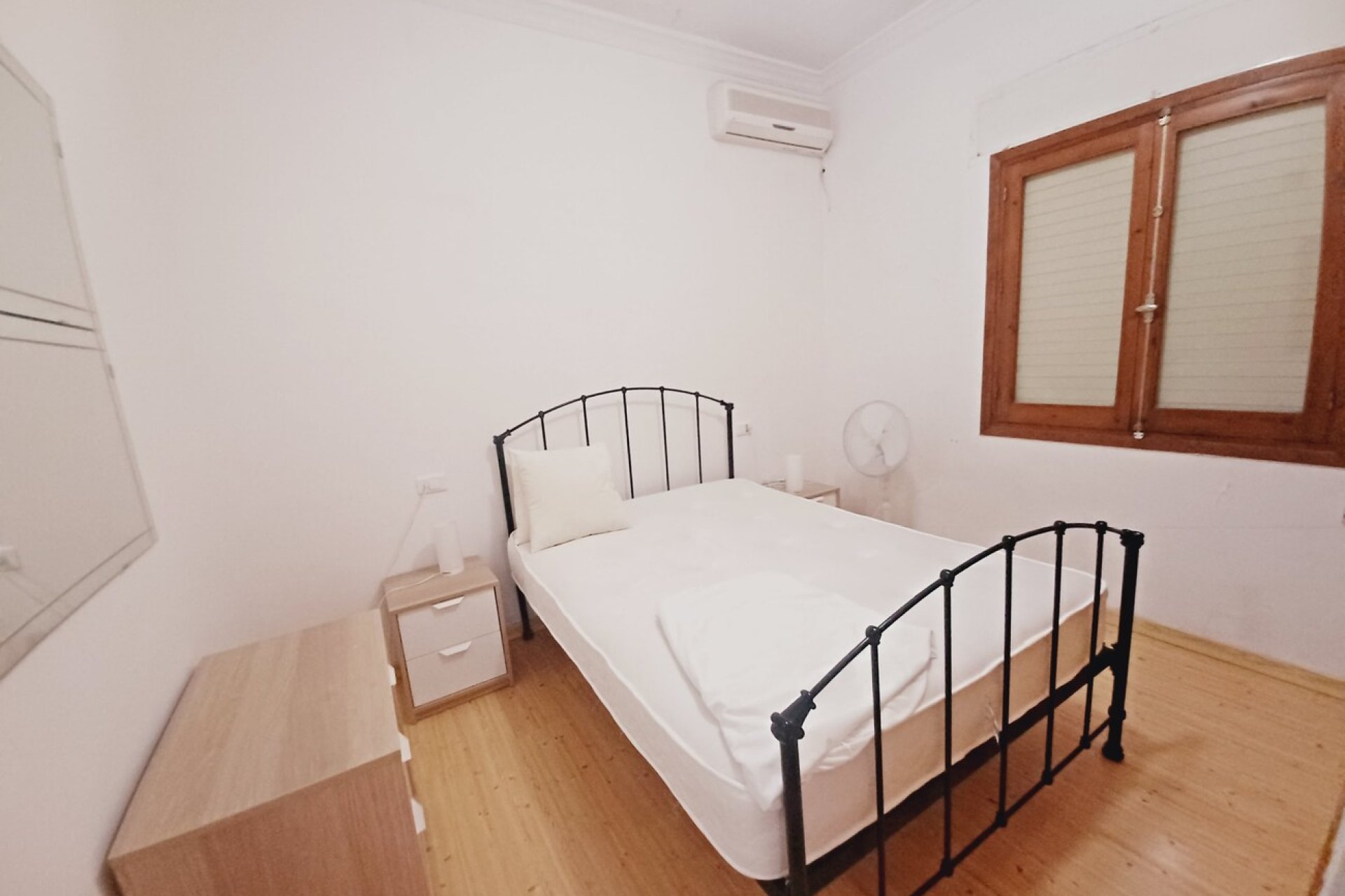 Segunda mano - Villa -
Canadas De San Pedro - Inland