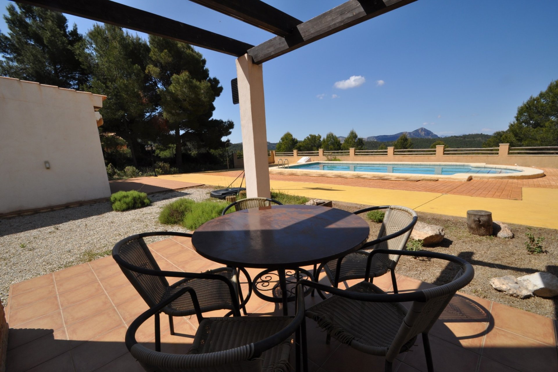 Segunda mano - Villa -
Castalla - Inland