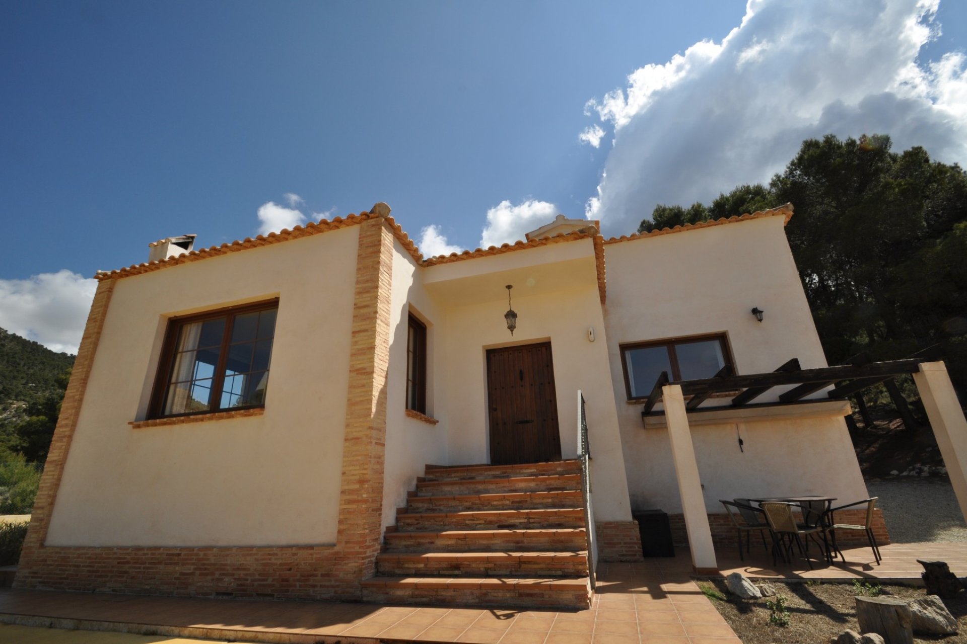 Segunda mano - Villa -
Castalla - Inland