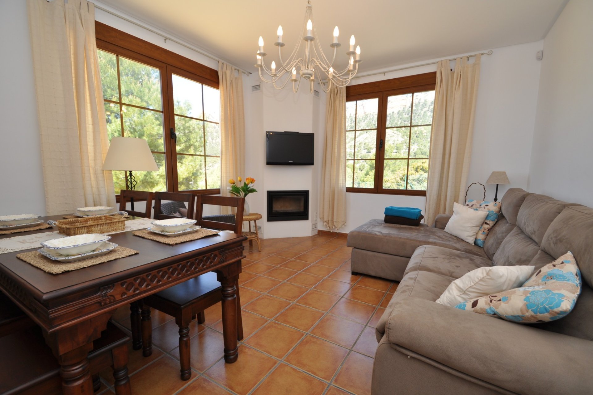Segunda mano - Villa -
Castalla - Inland