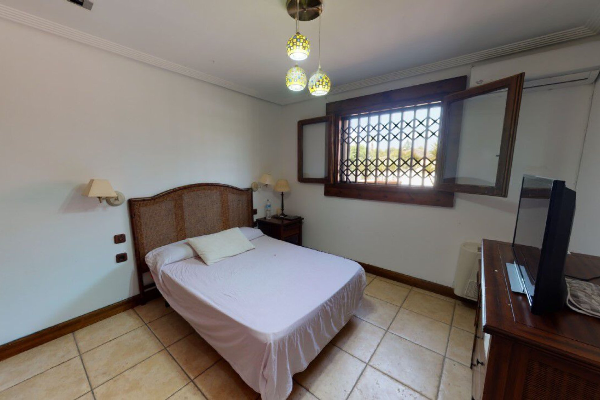 Segunda mano - Villa -
Catral - Costa Blanca