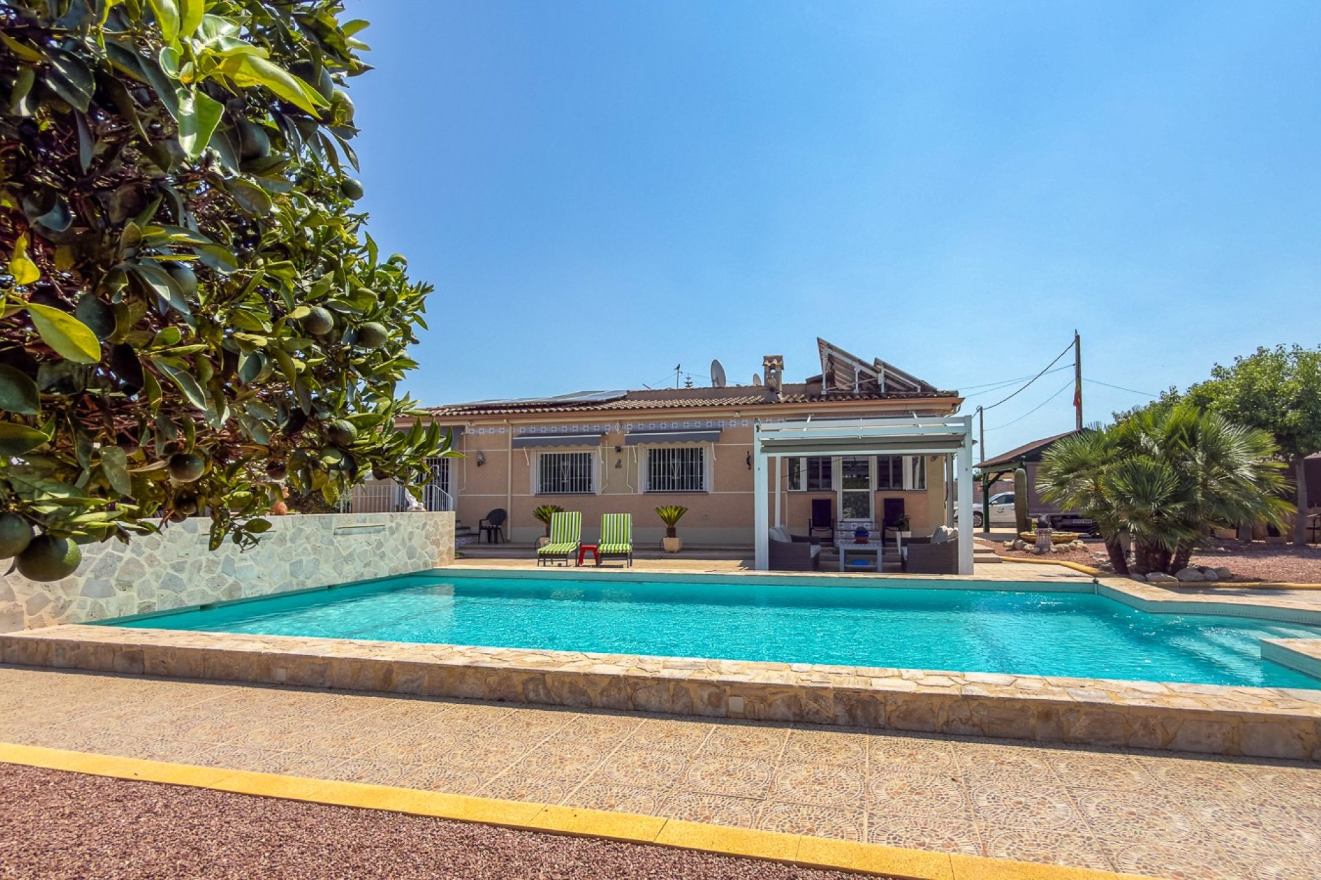 Segunda mano - Villa -
Catral - Costa Blanca