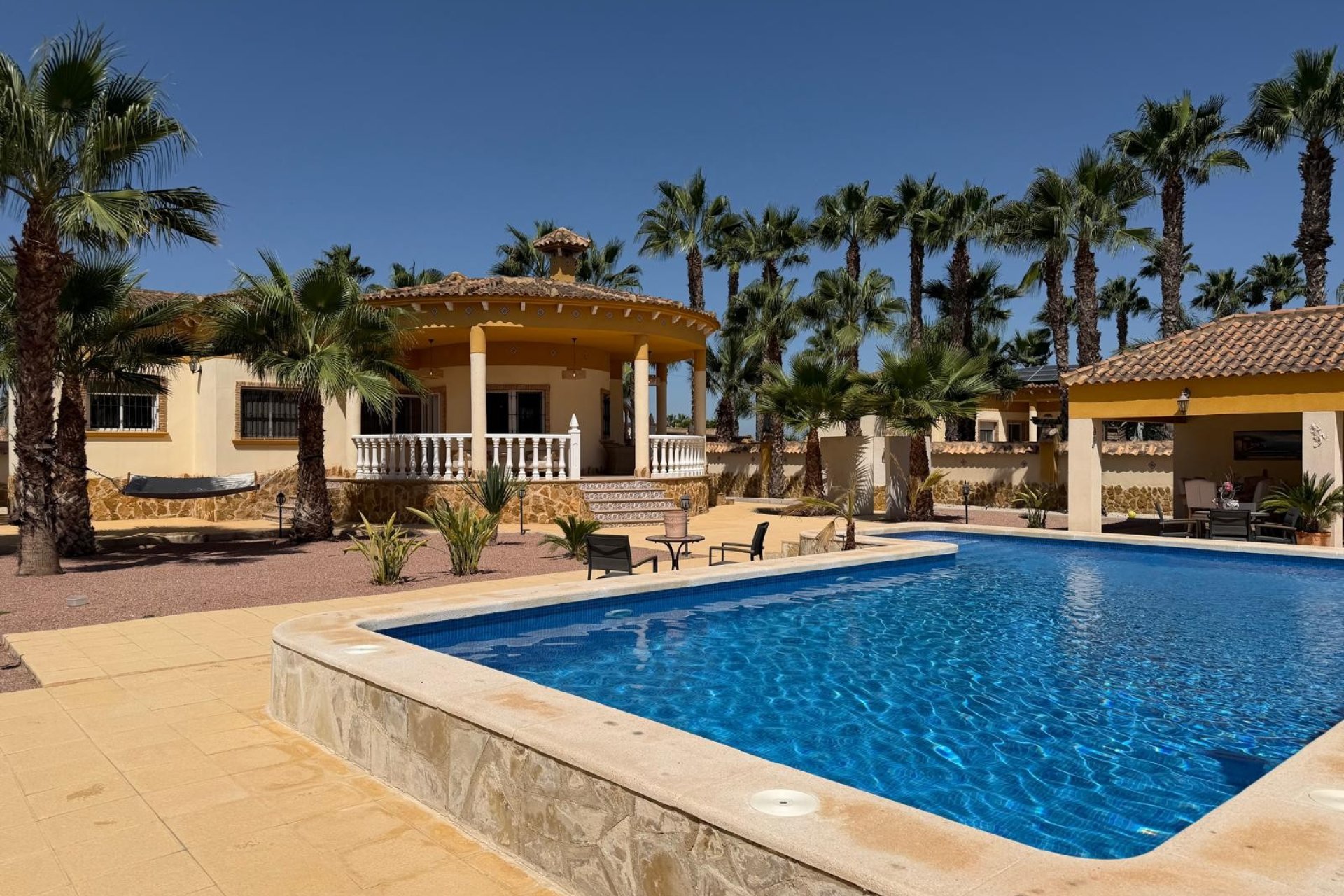 Segunda mano - Villa -
Catral - Costa Blanca