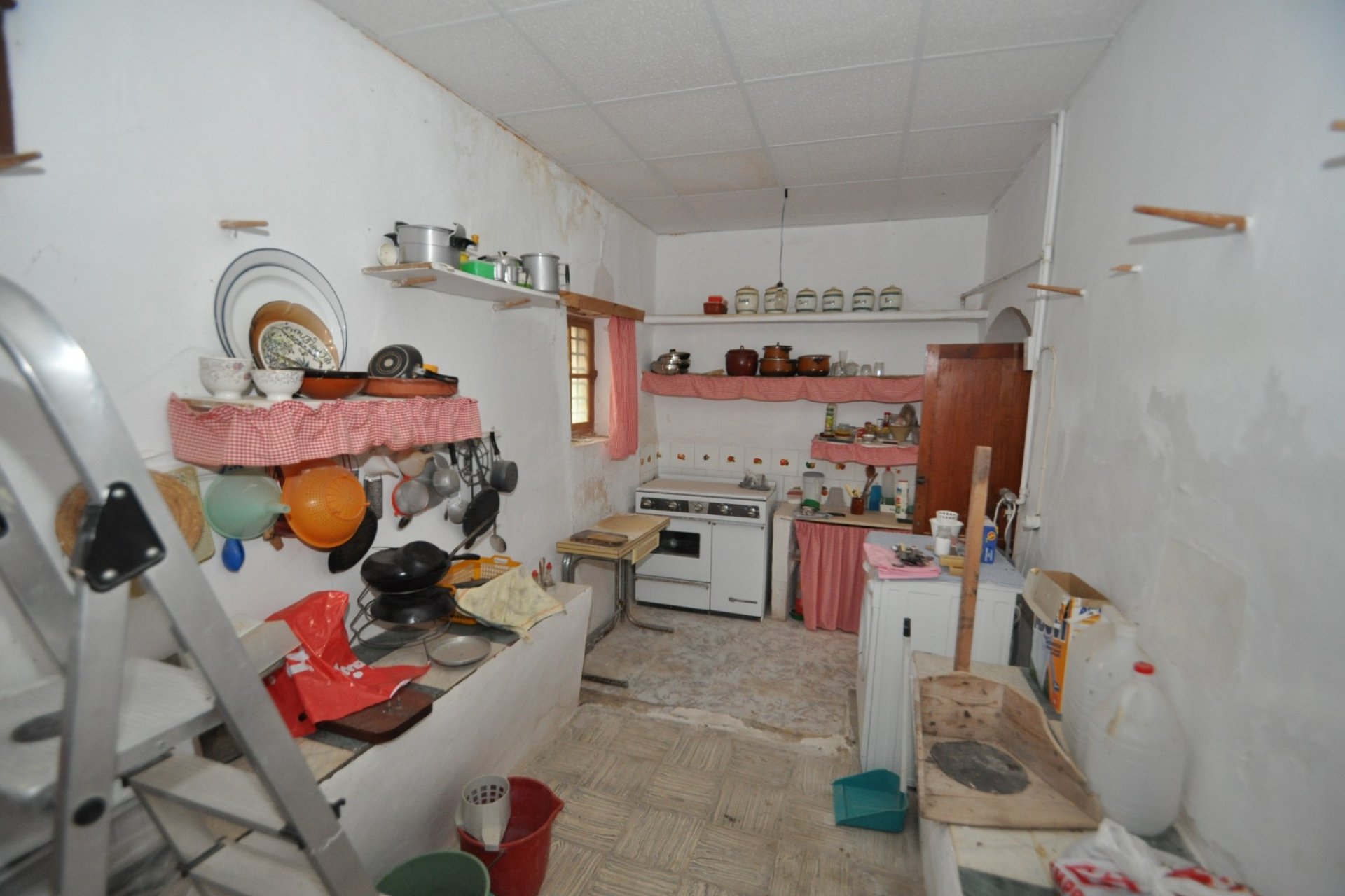 Segunda mano - Villa -
Chinorlet - Inland