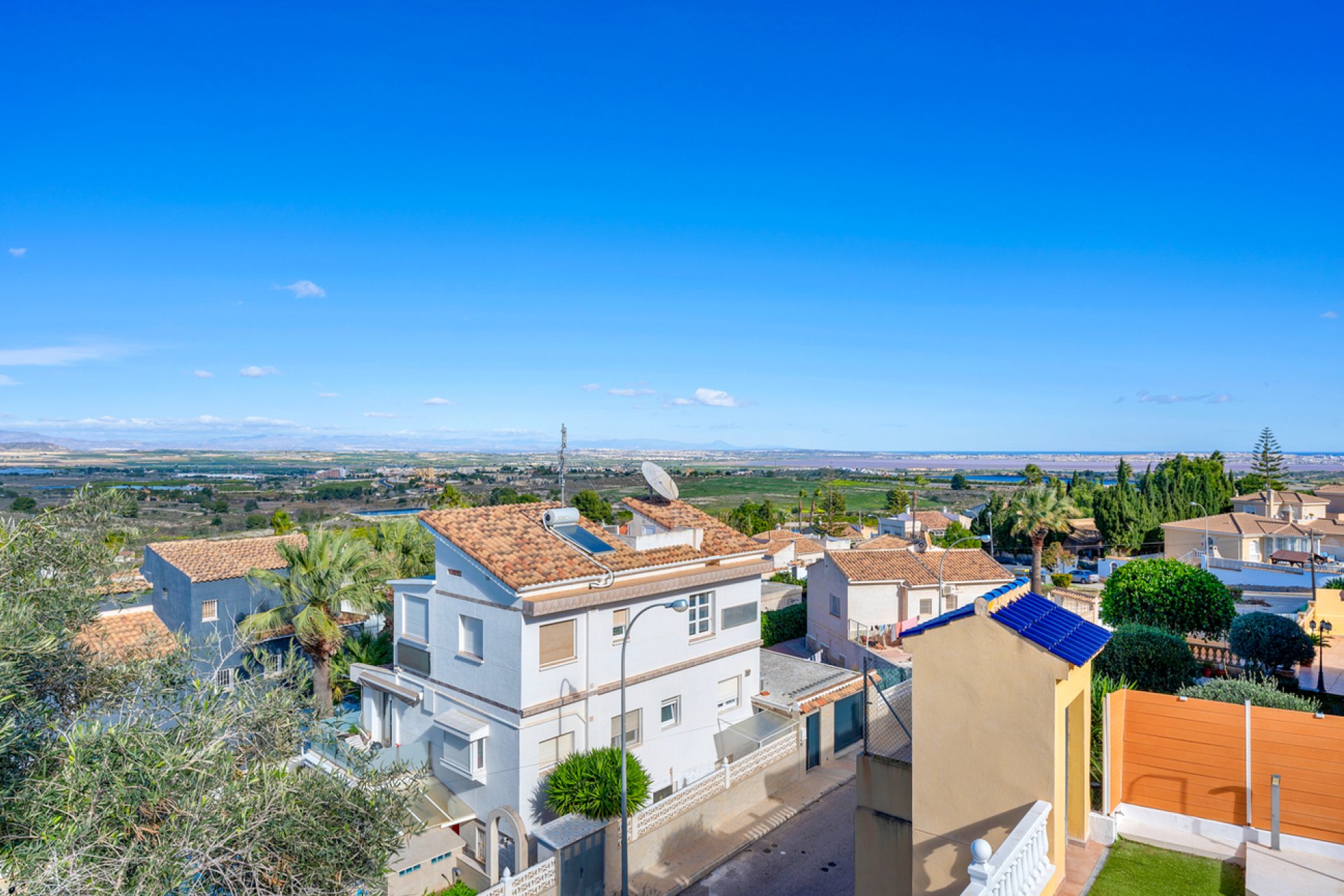Segunda mano - Villa -
Ciudad De Las Comunicaciones - Costa Blanca