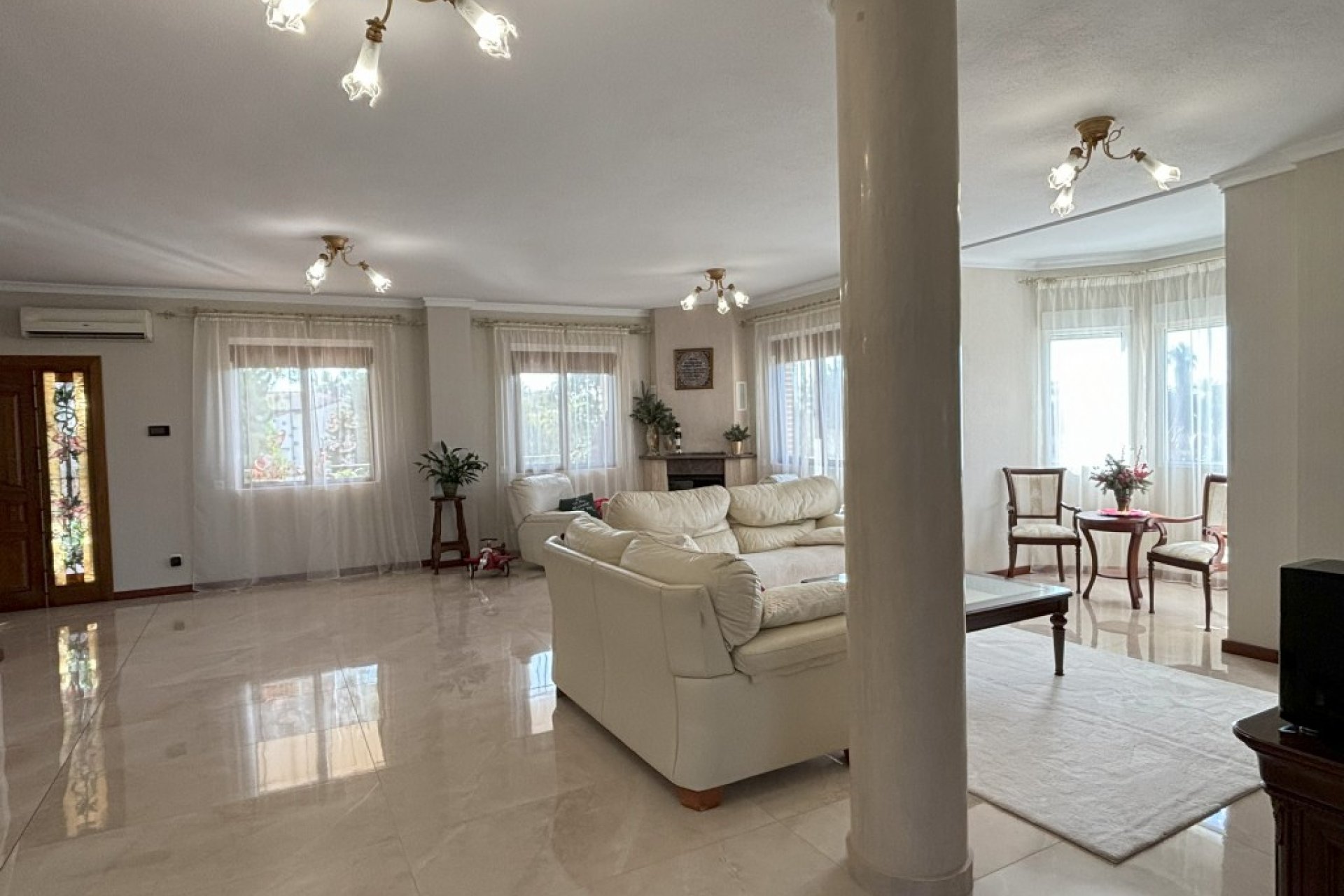 Segunda mano - Villa -
Ciudad Quesada - Costa Blanca