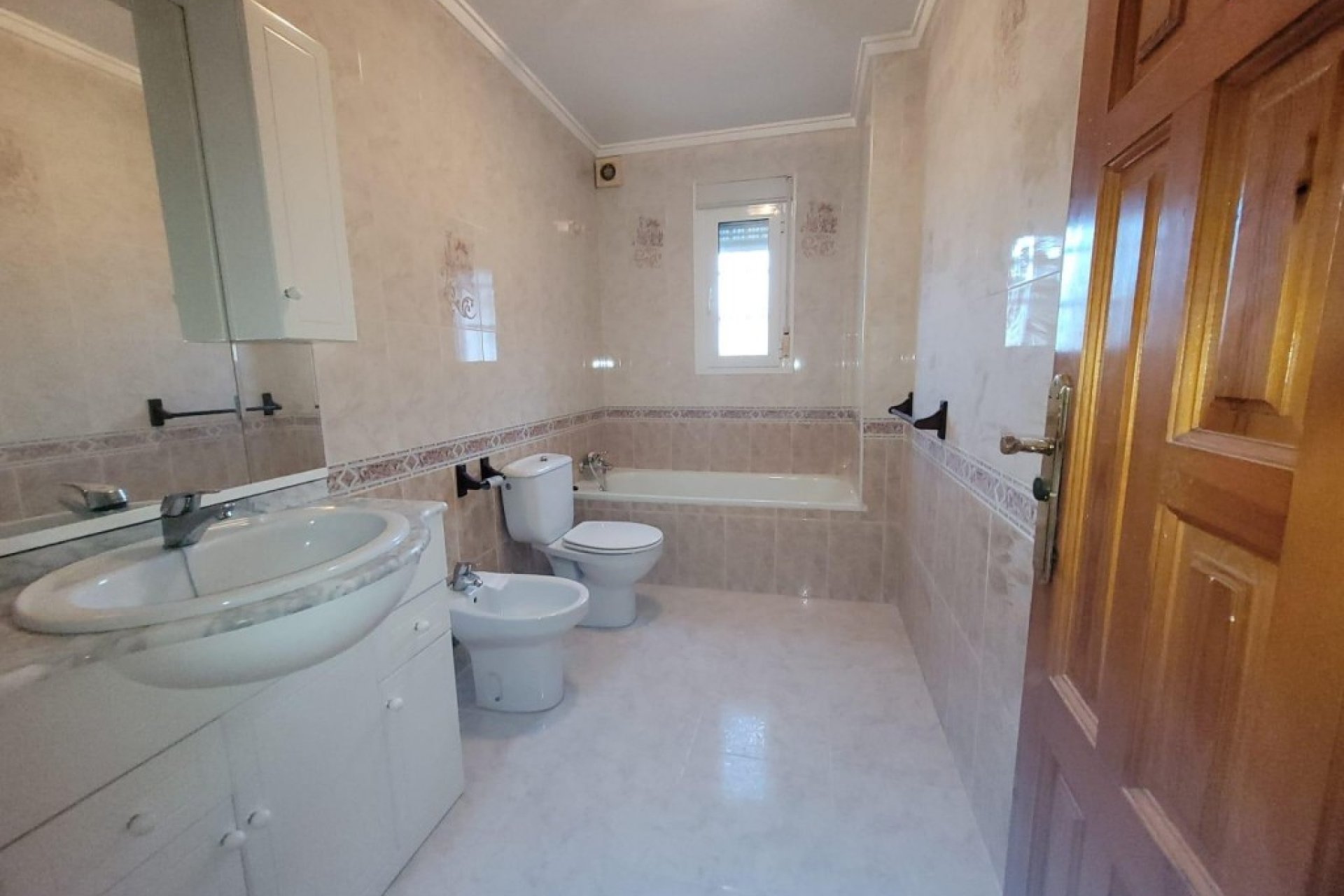 Segunda mano - Villa -
Ciudad Quesada - Costa Blanca