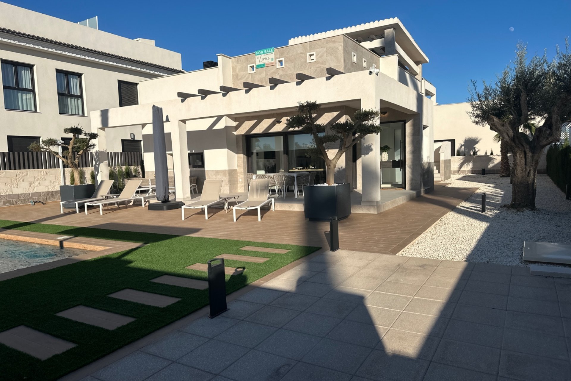 Segunda mano - Villa -
Ciudad Quesada - Costa Blanca