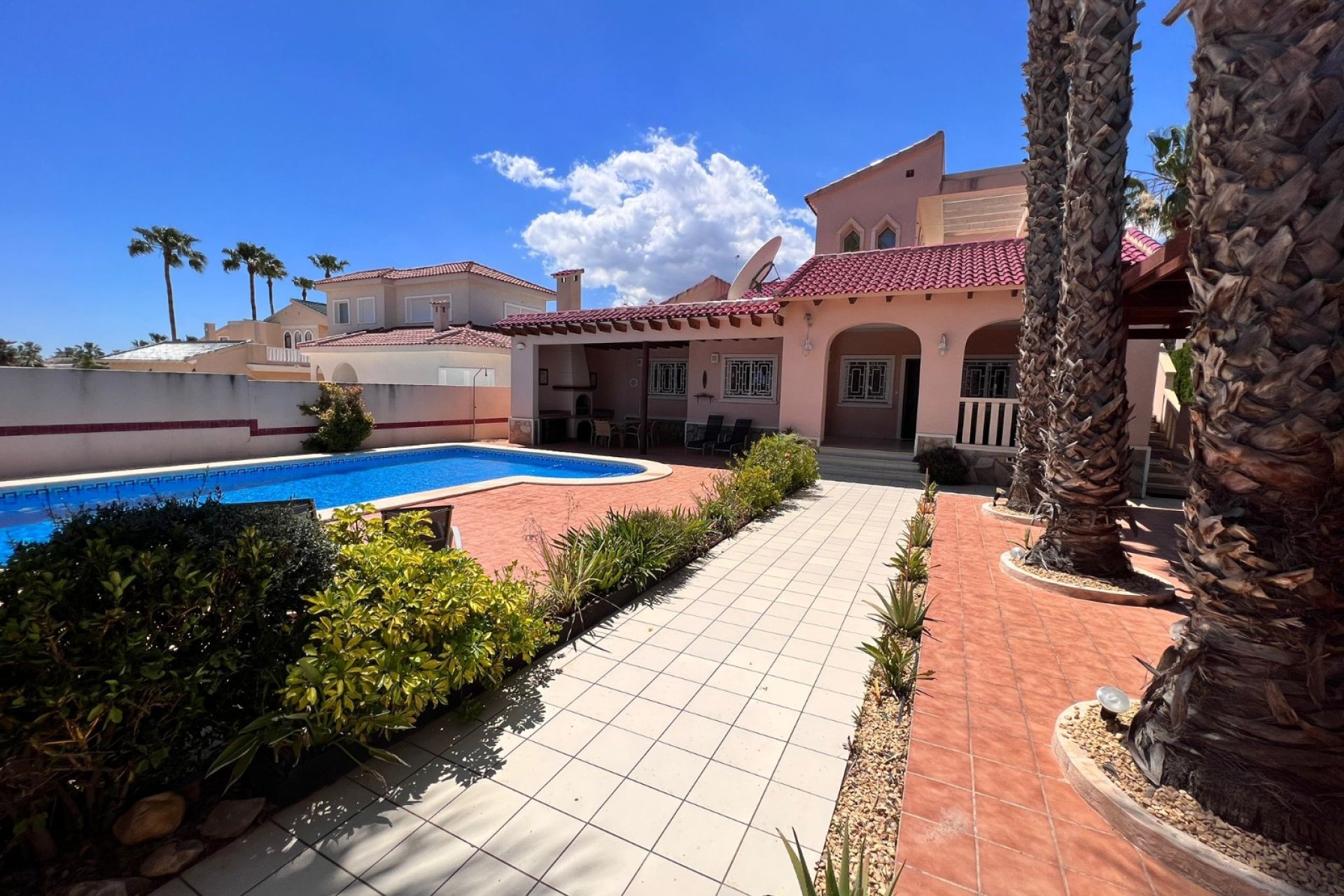 Segunda mano - Villa -
Ciudad Quesada - Costa Blanca
