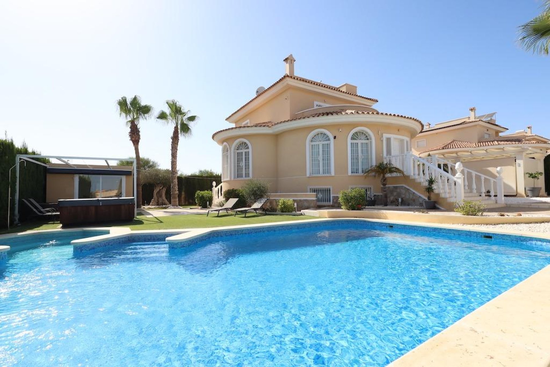 Segunda mano - Villa -
Ciudad Quesada - Costa Blanca
