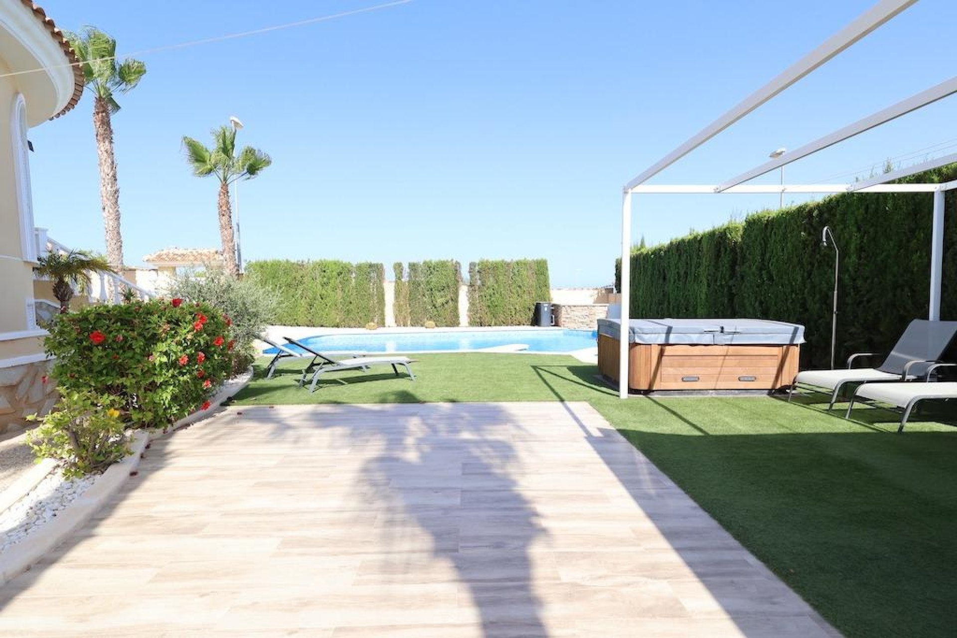Segunda mano - Villa -
Ciudad Quesada - Costa Blanca