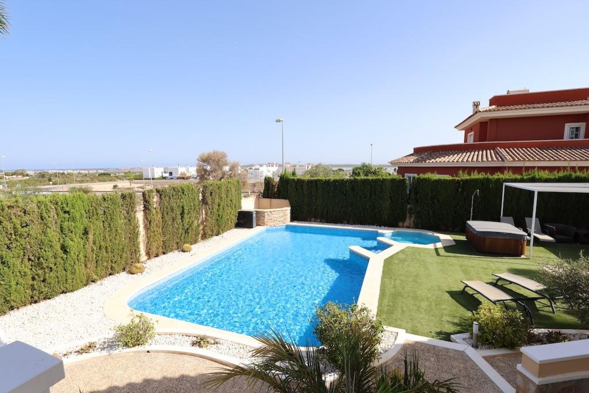 Segunda mano - Villa -
Ciudad Quesada - Costa Blanca