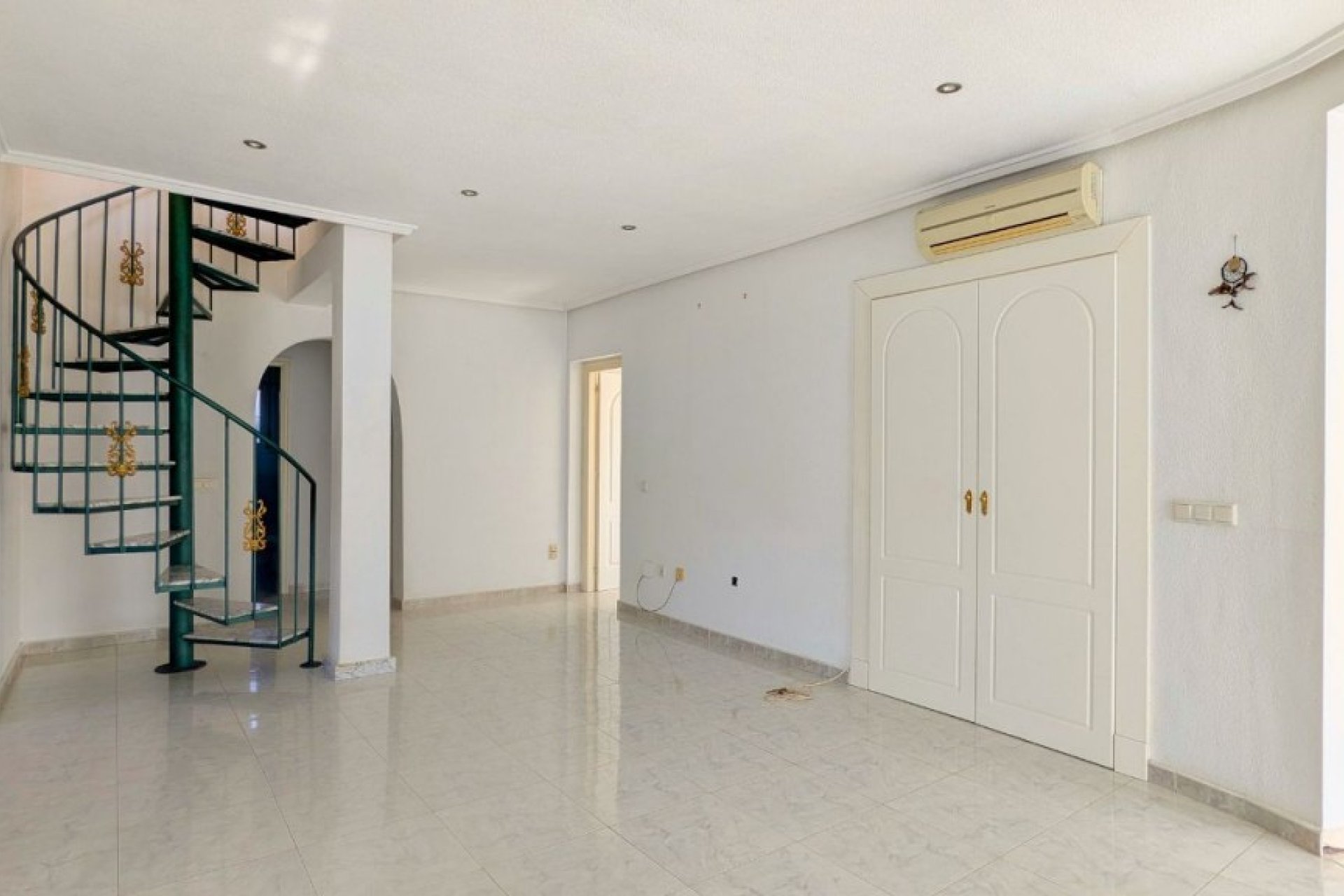 Segunda mano - Villa -
Ciudad Quesada - Costa Blanca