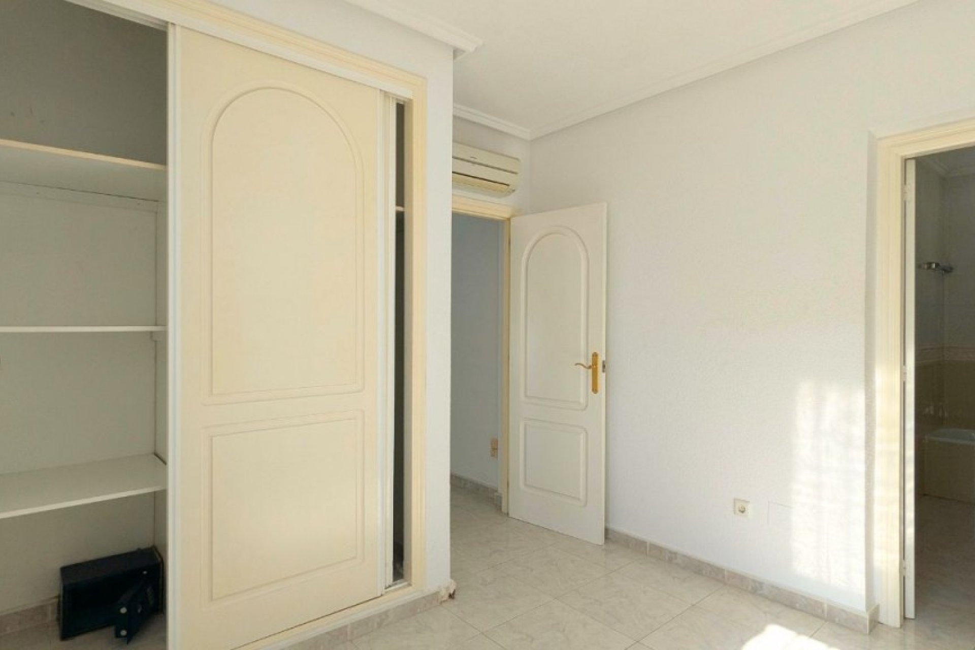 Segunda mano - Villa -
Ciudad Quesada - Costa Blanca