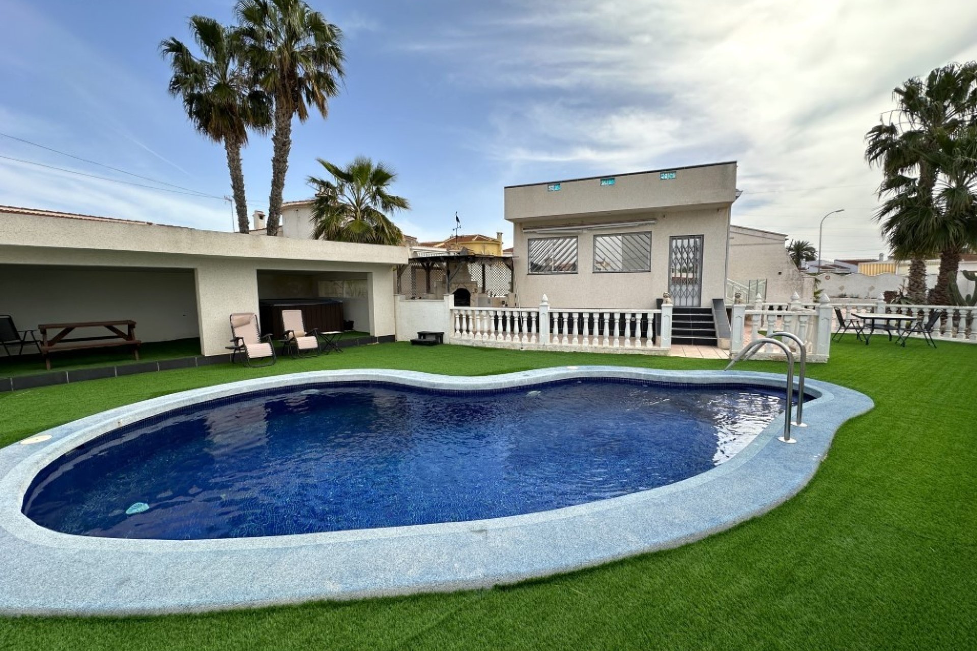 Segunda mano - Villa -
Ciudad Quesada - Costa Blanca