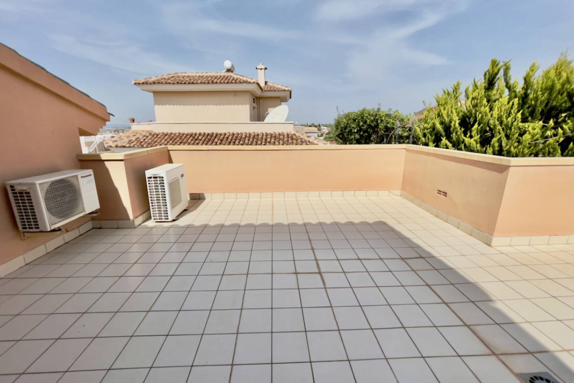 Segunda mano - Villa -
Ciudad Quesada - Costa Blanca