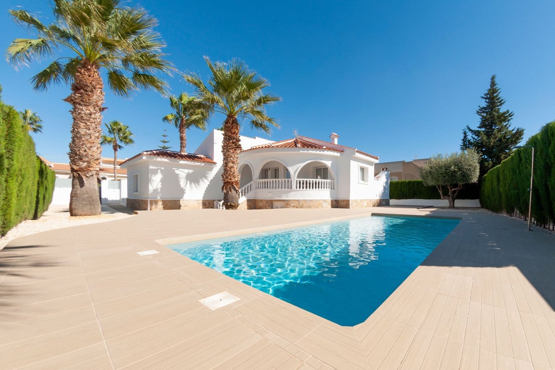 Segunda mano - Villa -
Ciudad Quesada - Costa Blanca