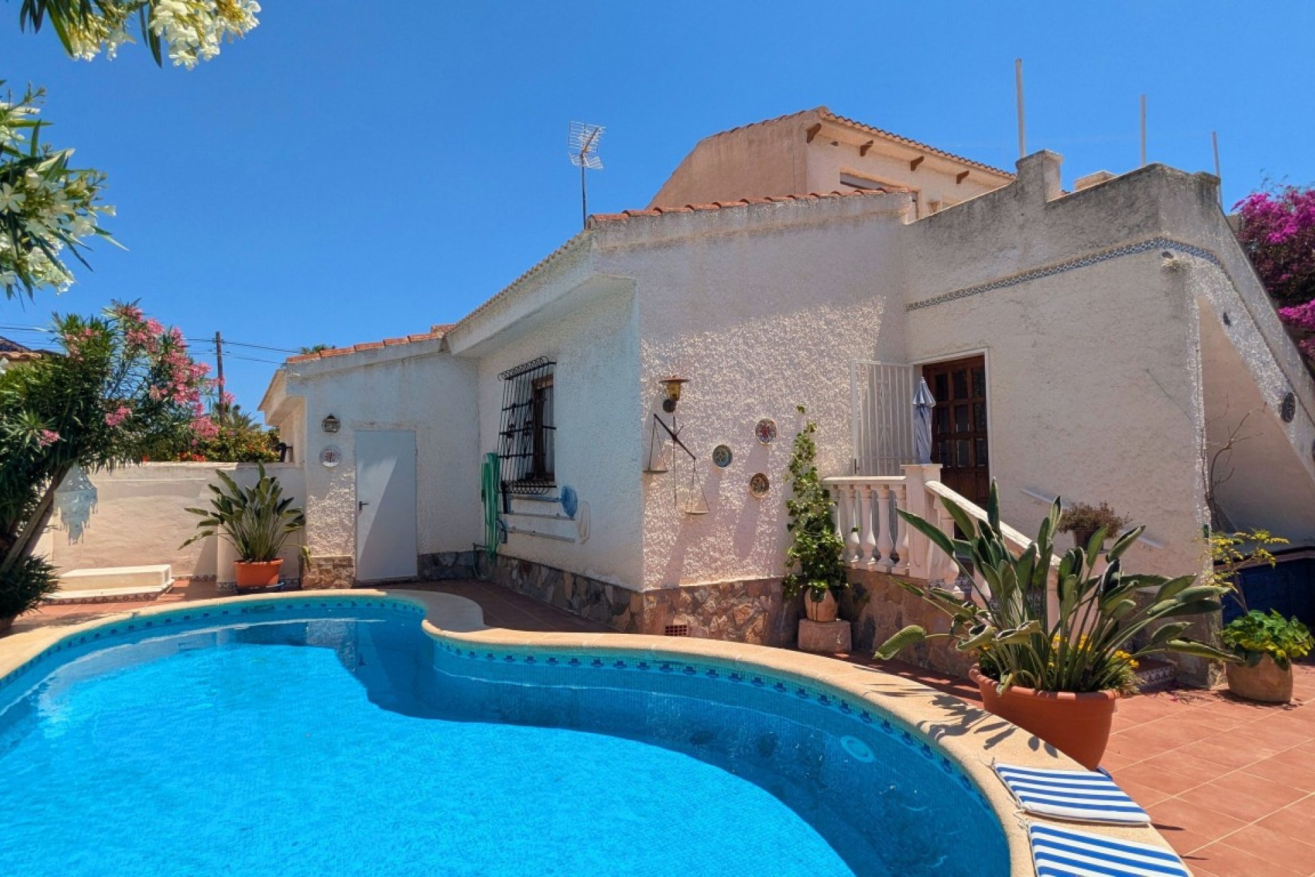 Segunda mano - Villa -
Ciudad Quesada - Costa Blanca