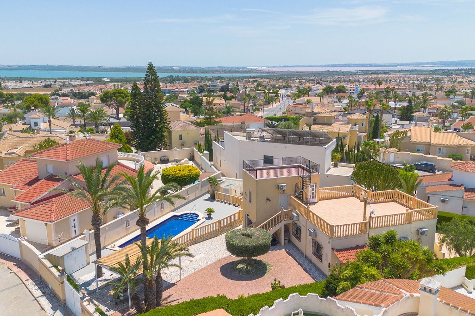 Segunda mano - Villa -
Ciudad Quesada - Costa Blanca