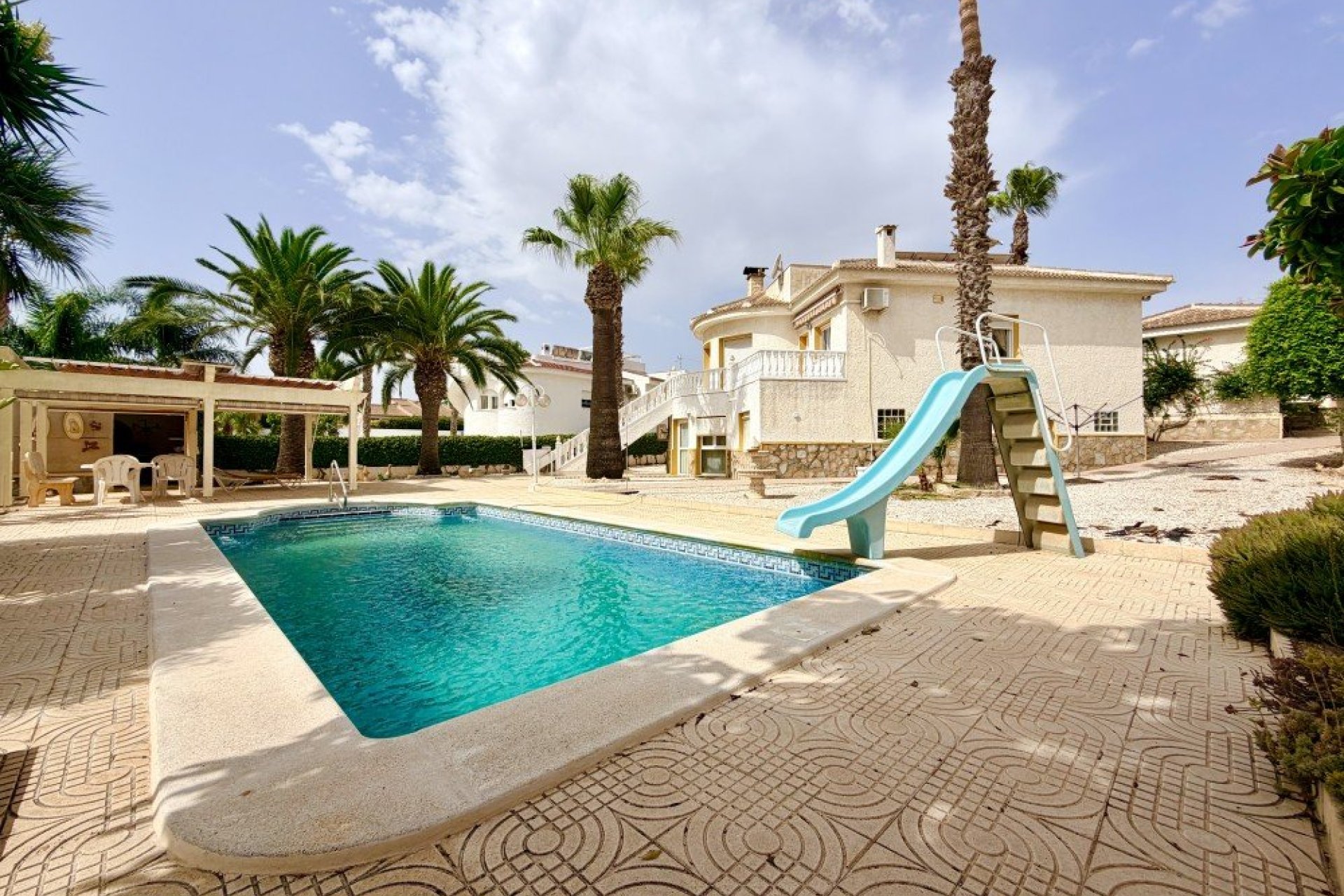 Segunda mano - Villa -
Ciudad Quesada - Costa Blanca