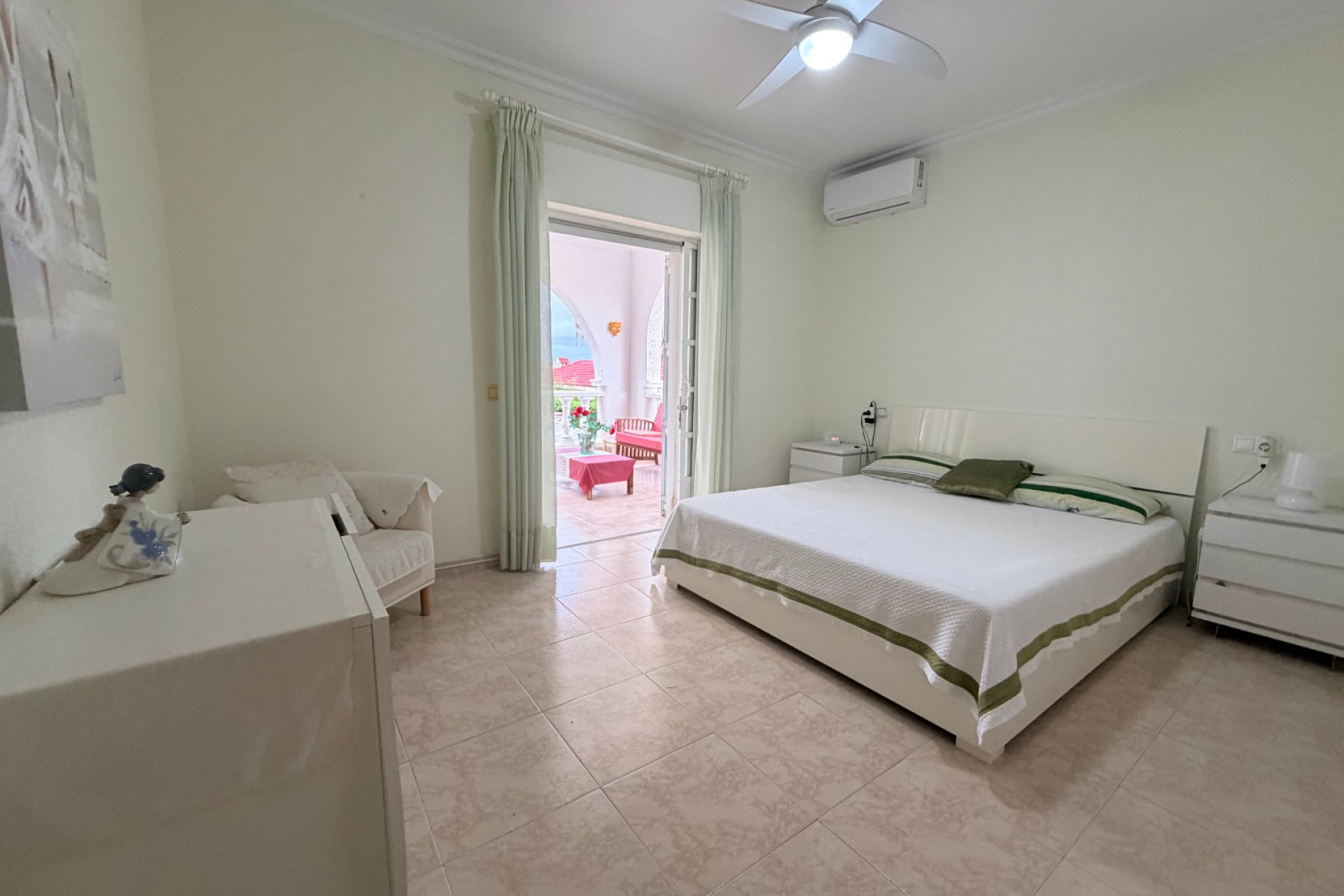 Segunda mano - Villa -
Ciudad Quesada - Costa Blanca