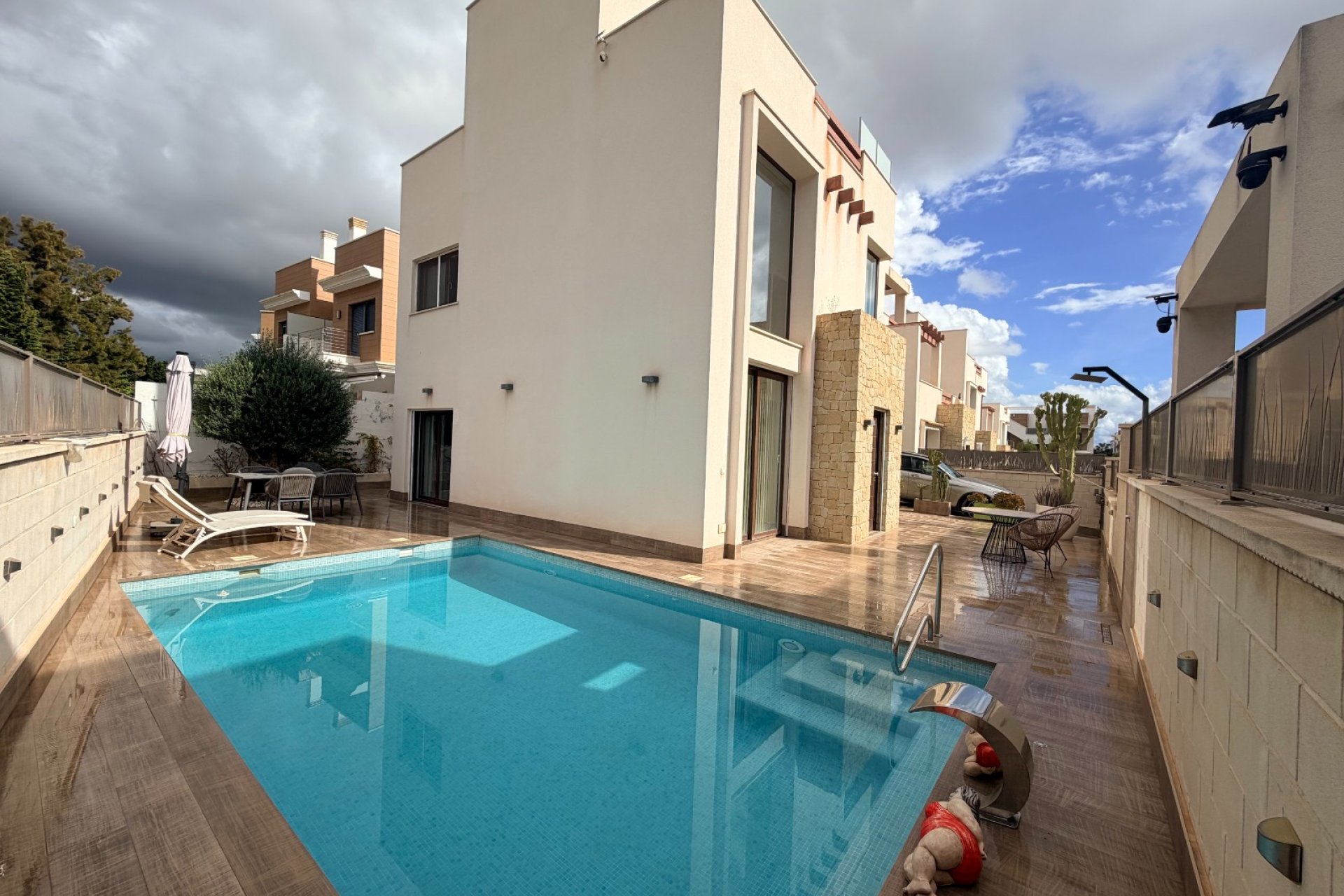 Segunda mano - Villa -
Ciudad Quesada - Costa Blanca