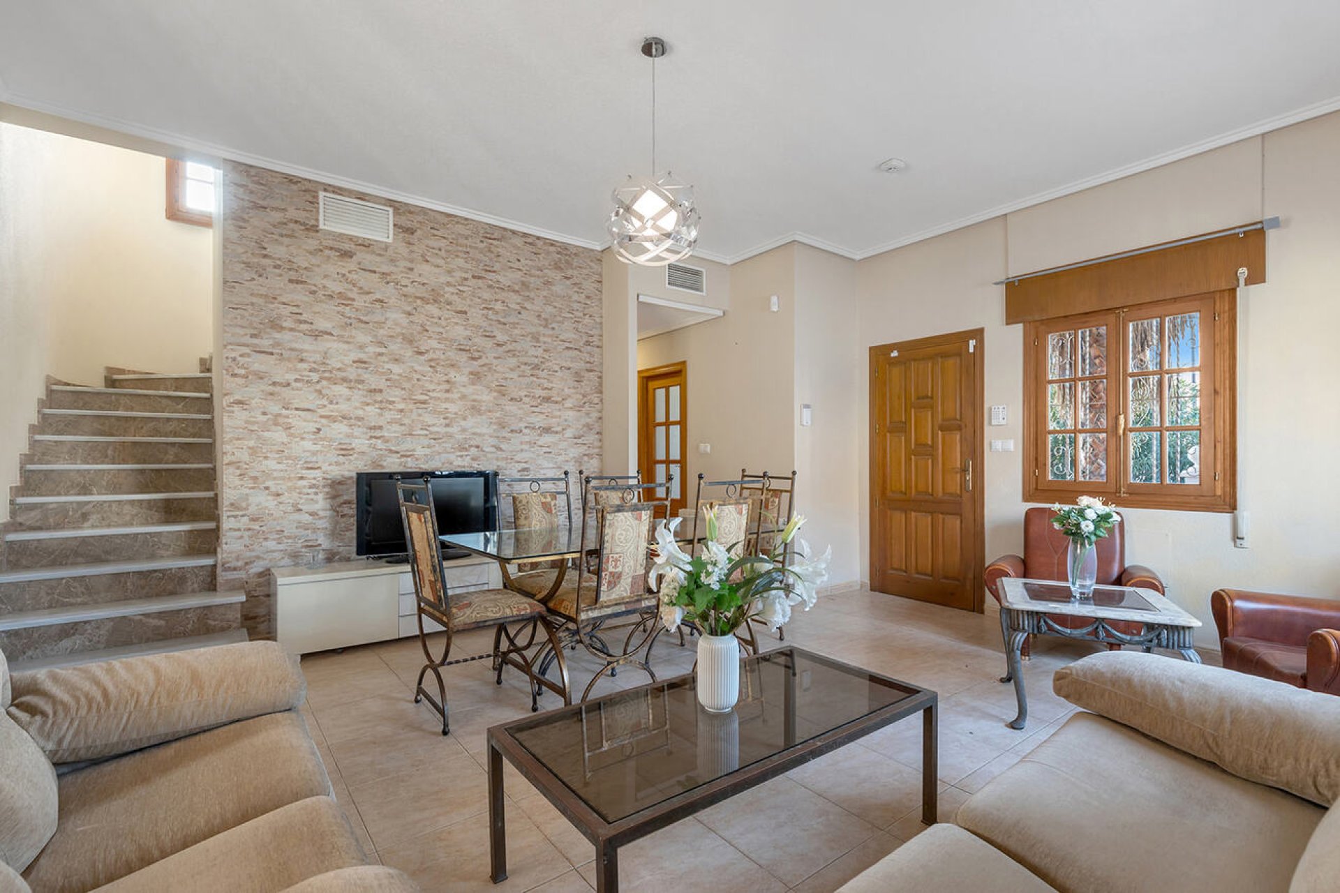 Segunda mano - Villa -
Ciudad Quesada