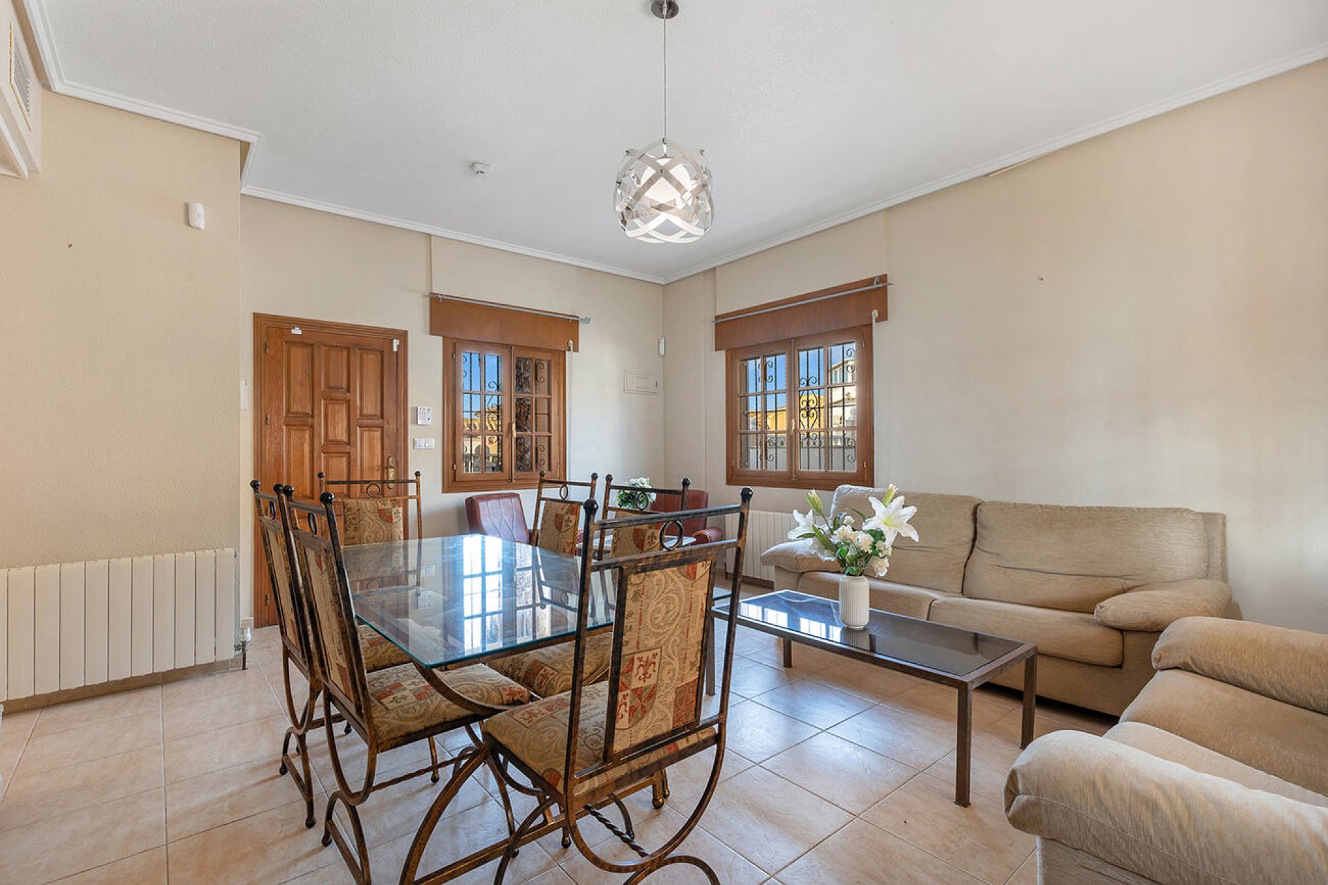 Segunda mano - Villa -
Ciudad Quesada