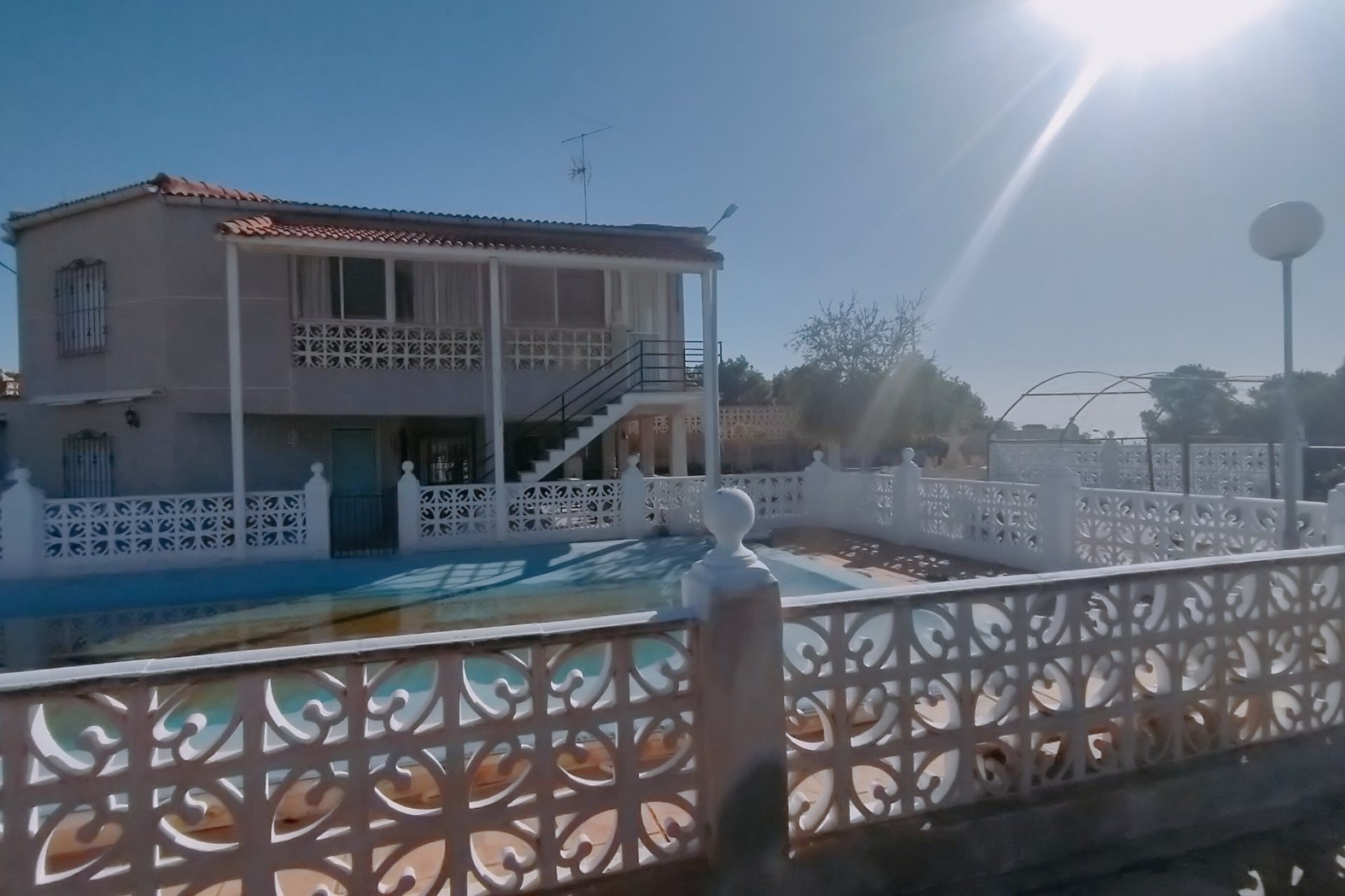 Segunda mano - Villa -
Crevillent - Inland