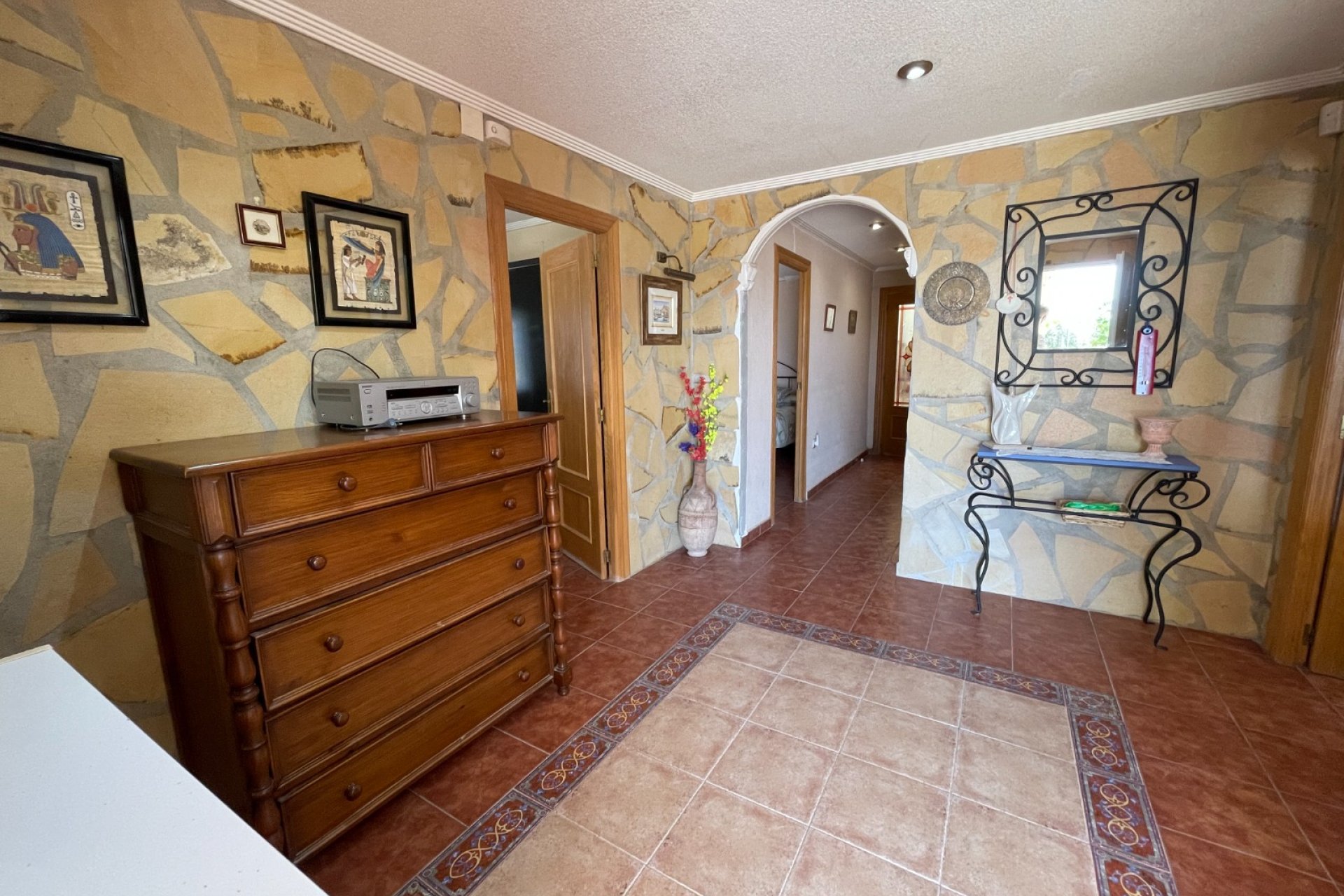Segunda mano - Villa -
Crevillent - Inland