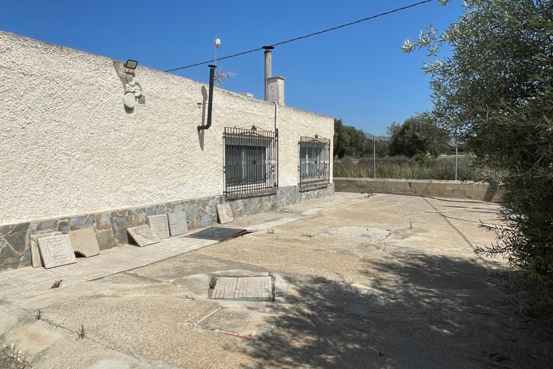 Segunda mano - Villa -
Crevillent - Inland
