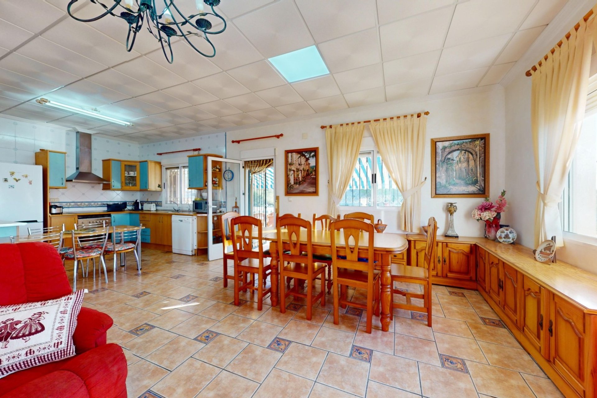 Segunda mano - Villa -
Crevillent - Inland