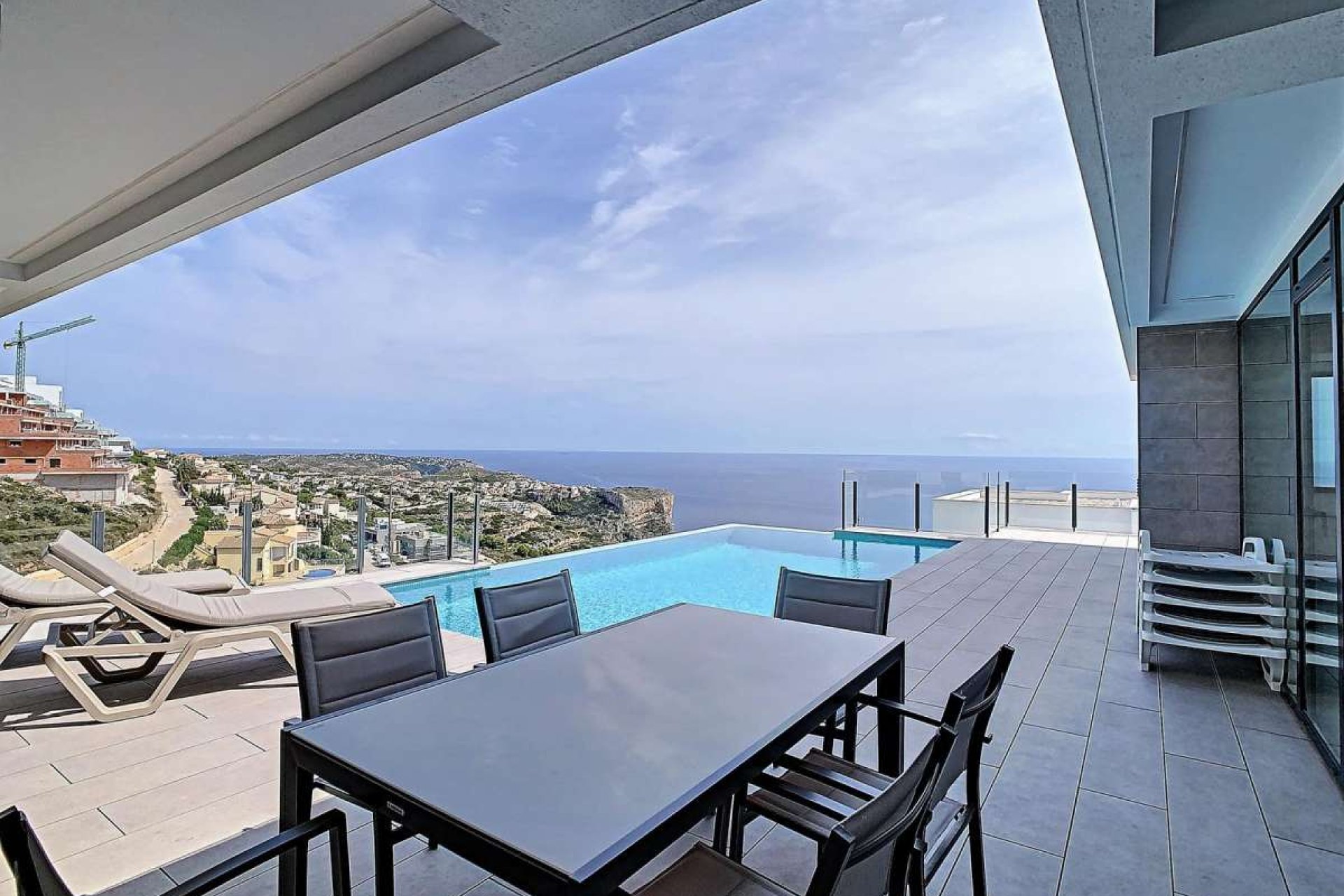 Segunda mano - Villa -
Cumbre del Sol - Costa Blanca