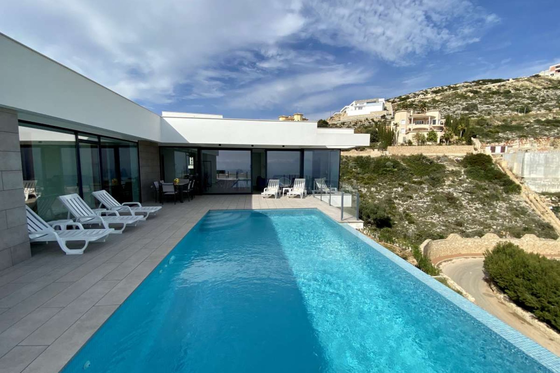 Segunda mano - Villa -
Cumbre del Sol - Costa Blanca