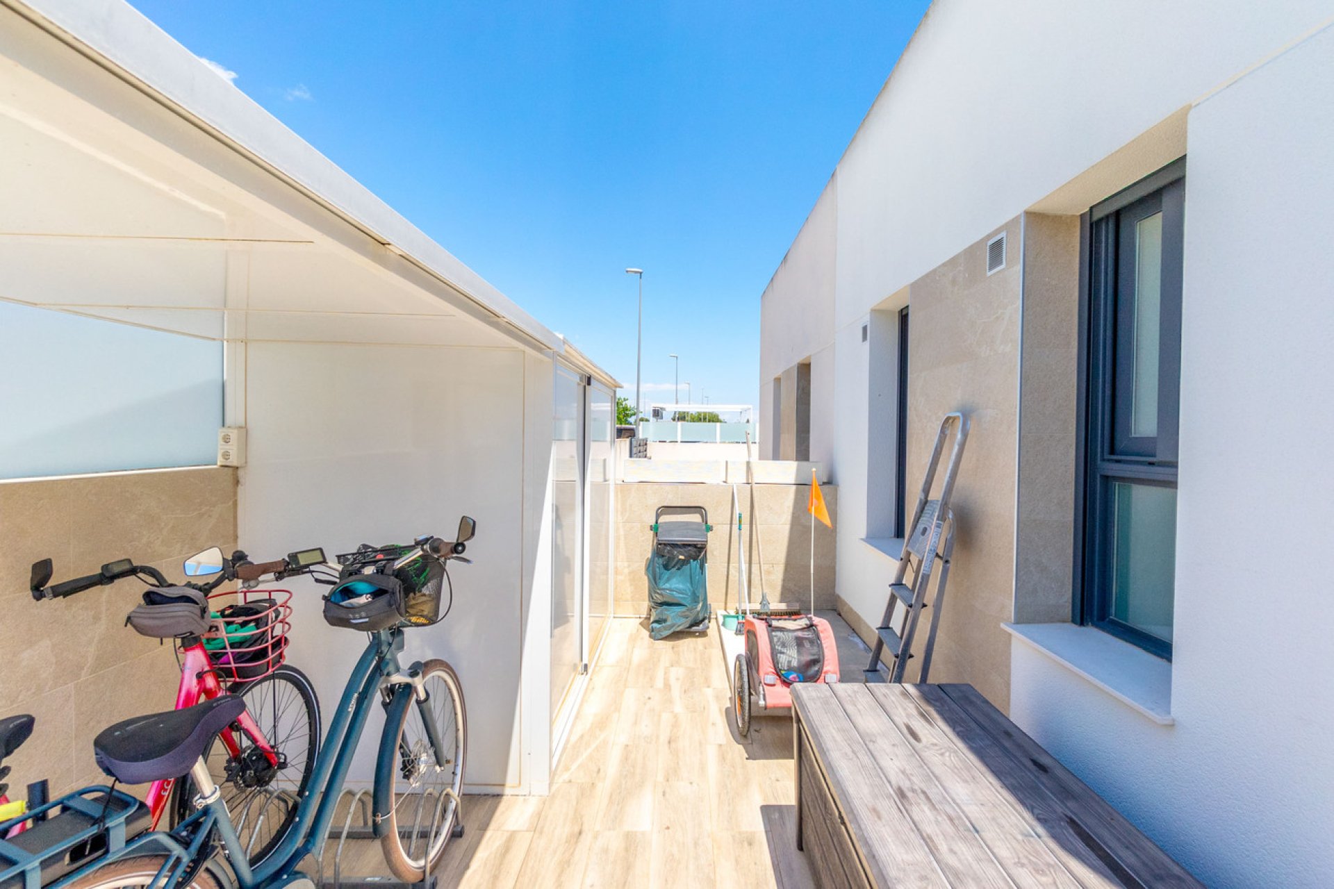 Segunda mano - Villa -
Daya Nueva - Costa Blanca