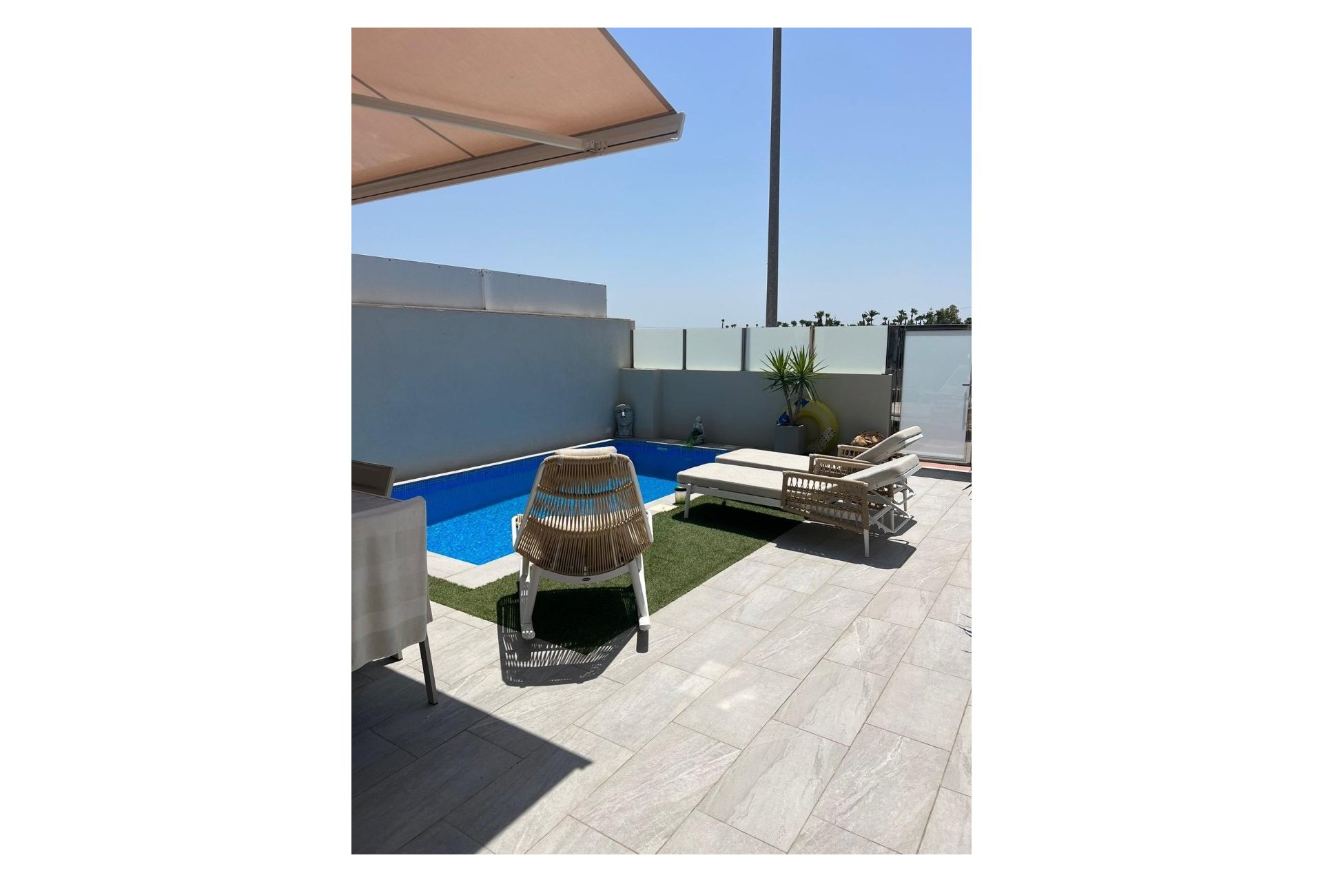Segunda mano - Villa -
Daya Nueva - Costa Blanca