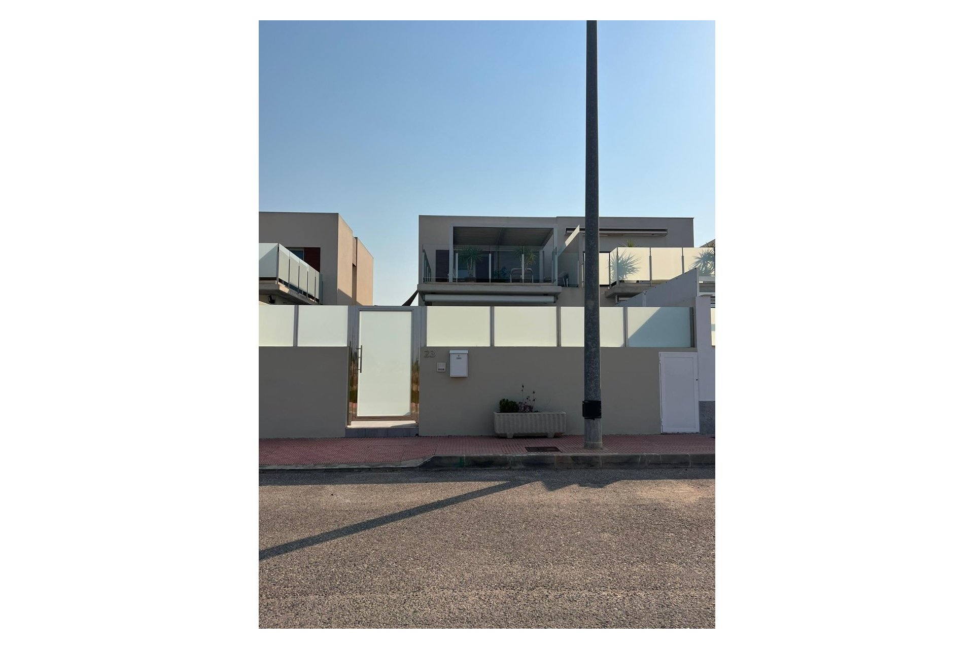 Segunda mano - Villa -
Daya Nueva - Costa Blanca