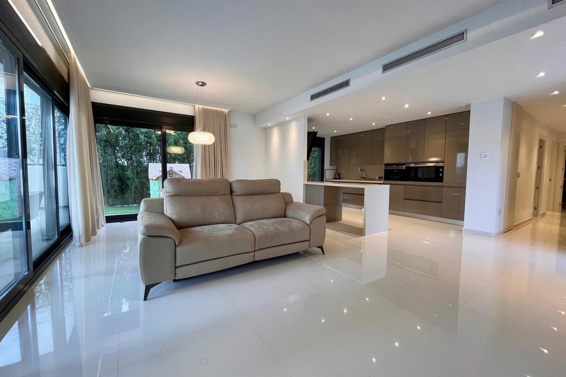 Segunda mano - Villa -
Dehesa de Campoamor - Costa Blanca