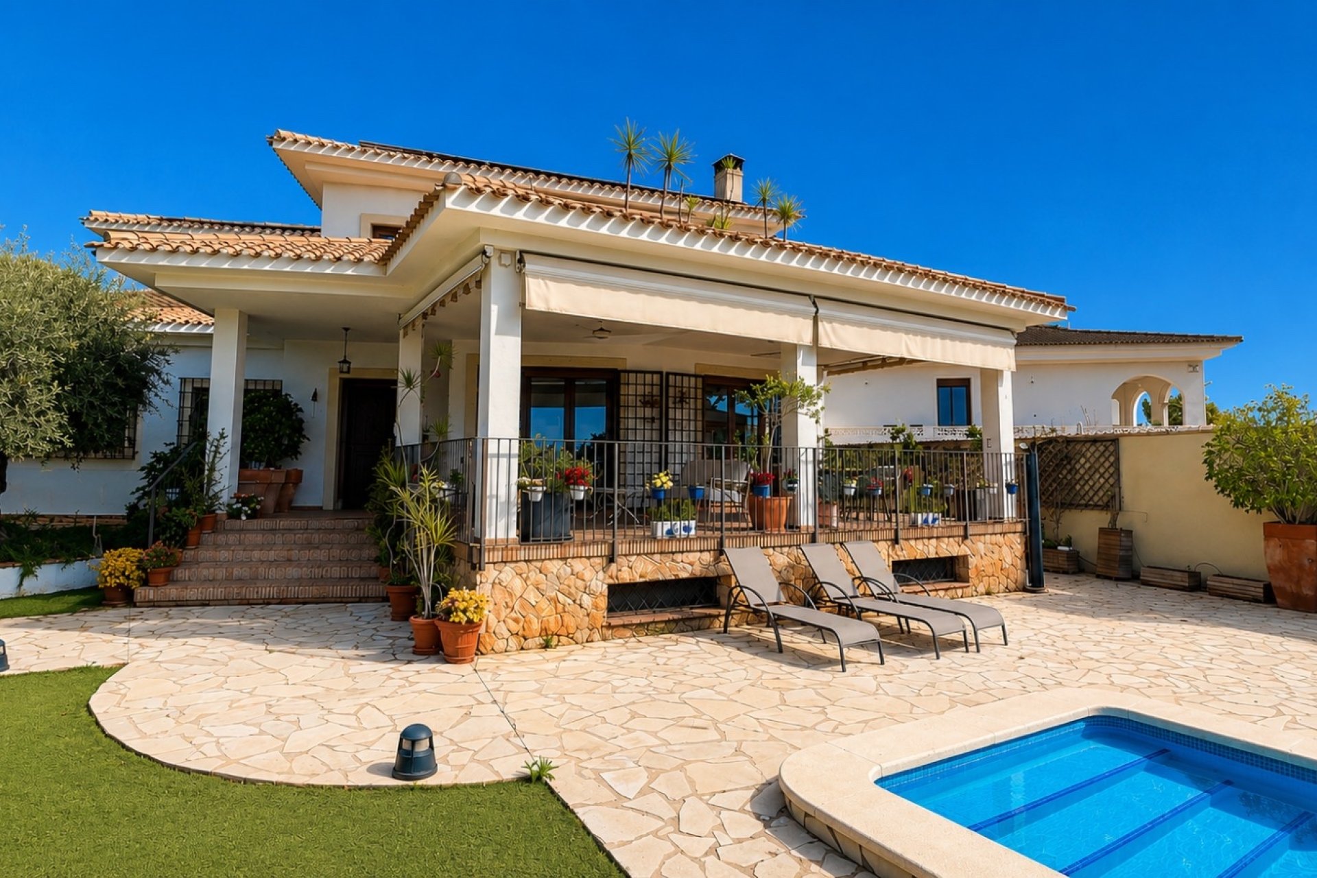 Segunda mano - Villa -
Dehesa de Campoamor - Costa Blanca