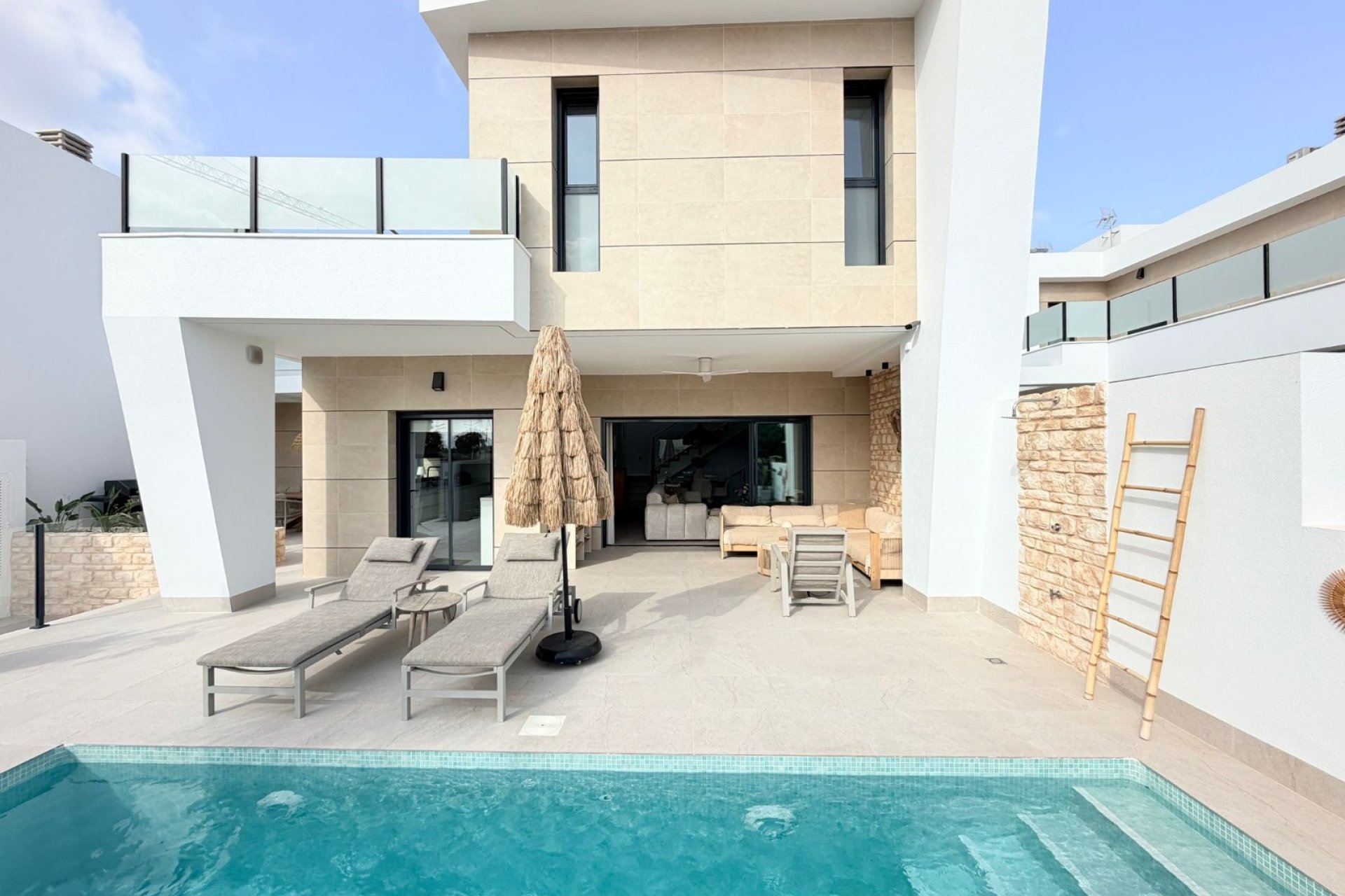 Segunda mano - Villa -
Dolores - Costa Blanca