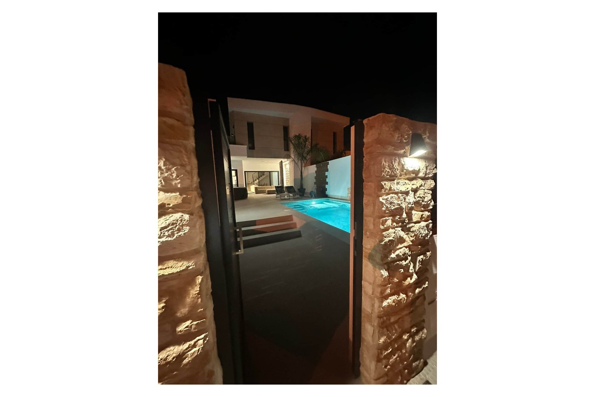 Segunda mano - Villa -
Dolores - Costa Blanca