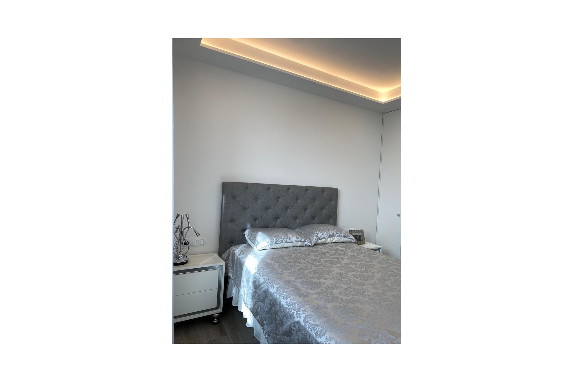 Segunda mano - Villa -
El Campello - Costa Blanca