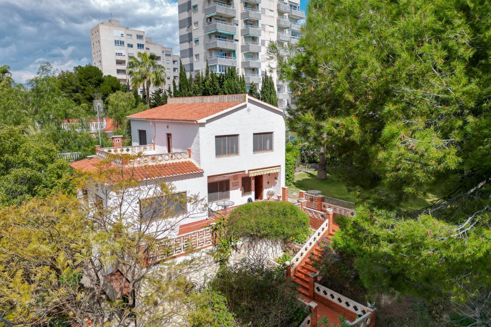 Segunda mano - Villa -
El Campello - Costa Blanca