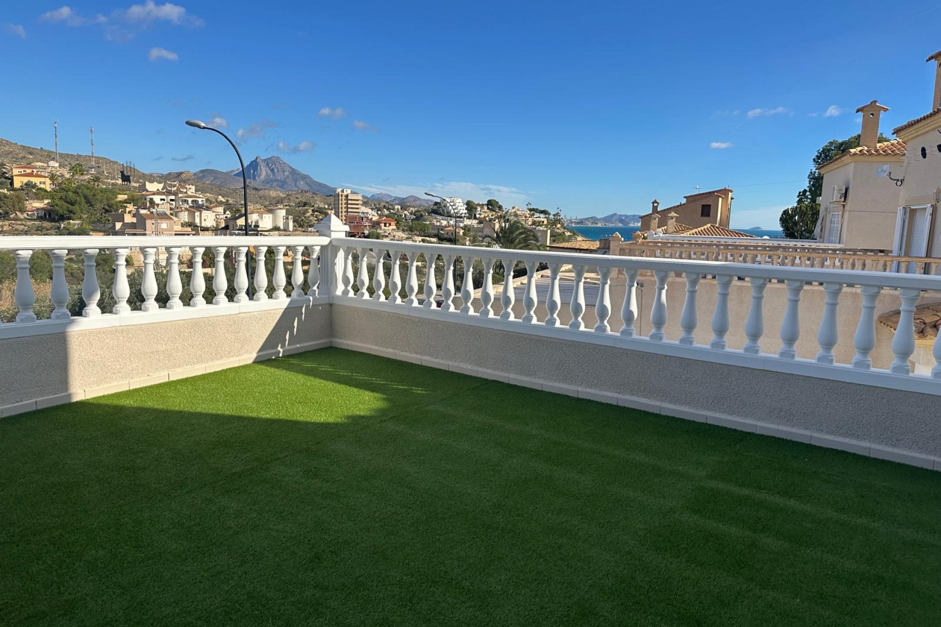 Segunda mano - Villa -
El Campello - Costa Blanca