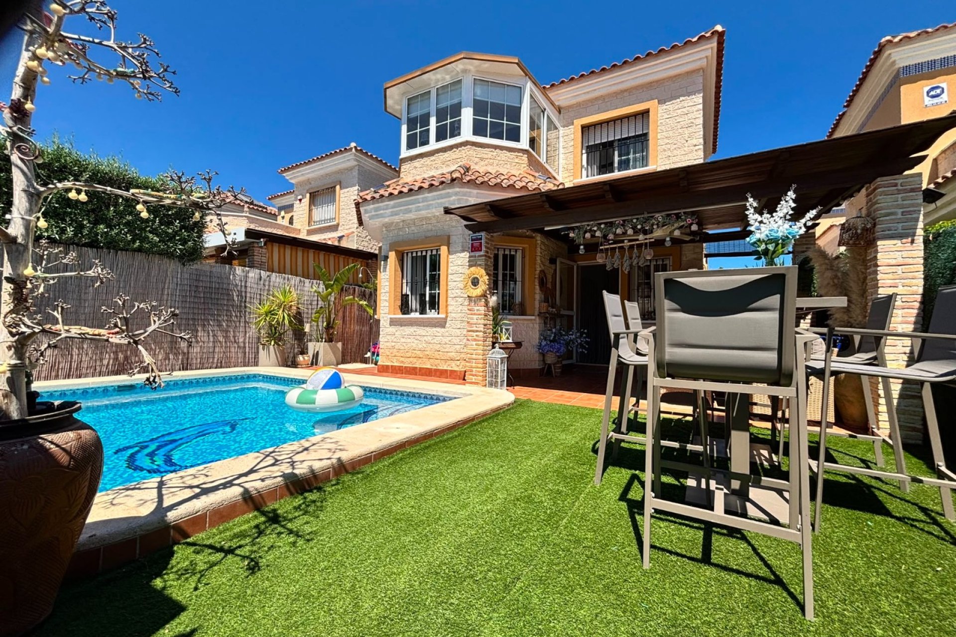 Segunda mano - Villa -
El Raso - Costa Blanca