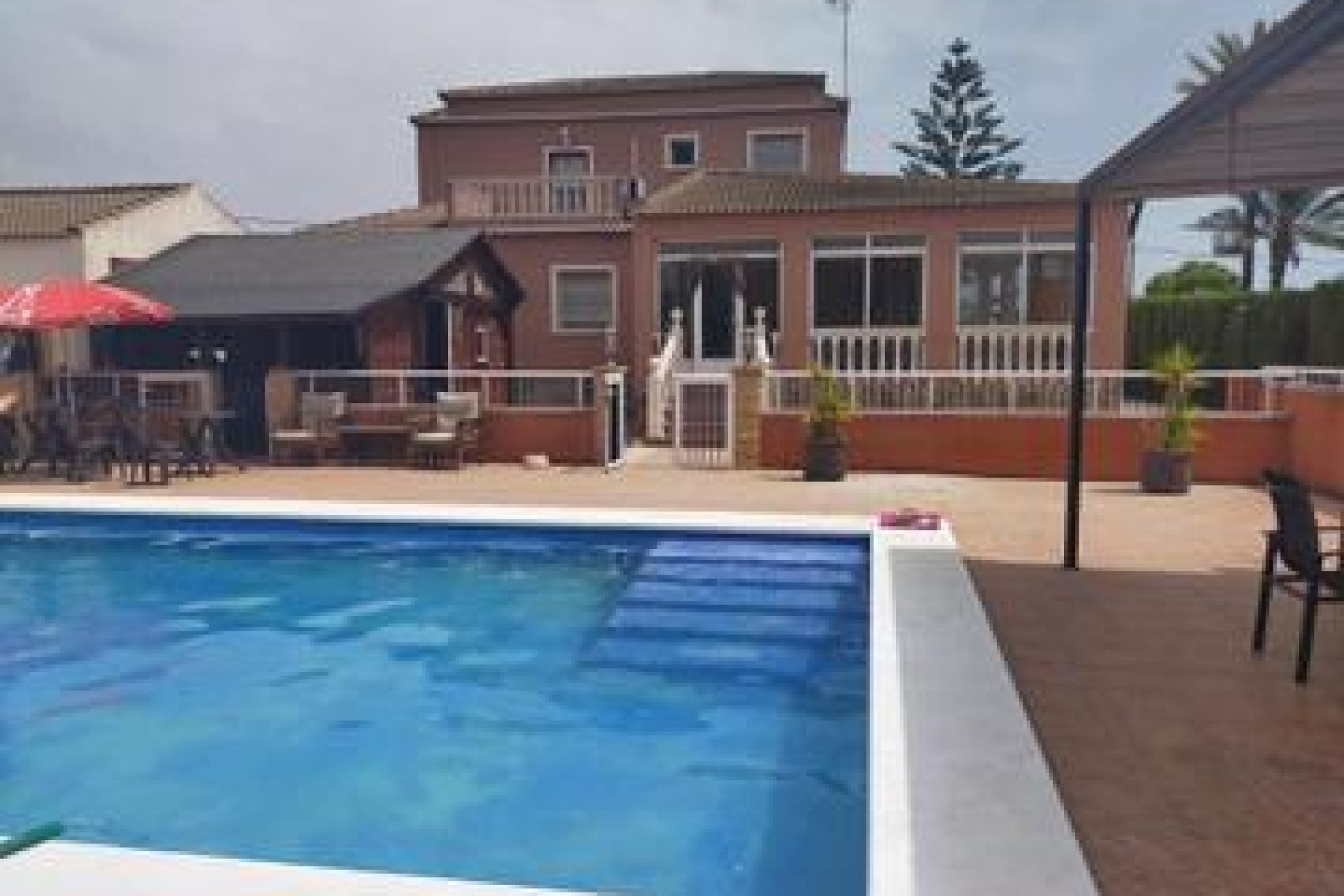 Segunda mano - Villa -
Elche - Costa Blanca